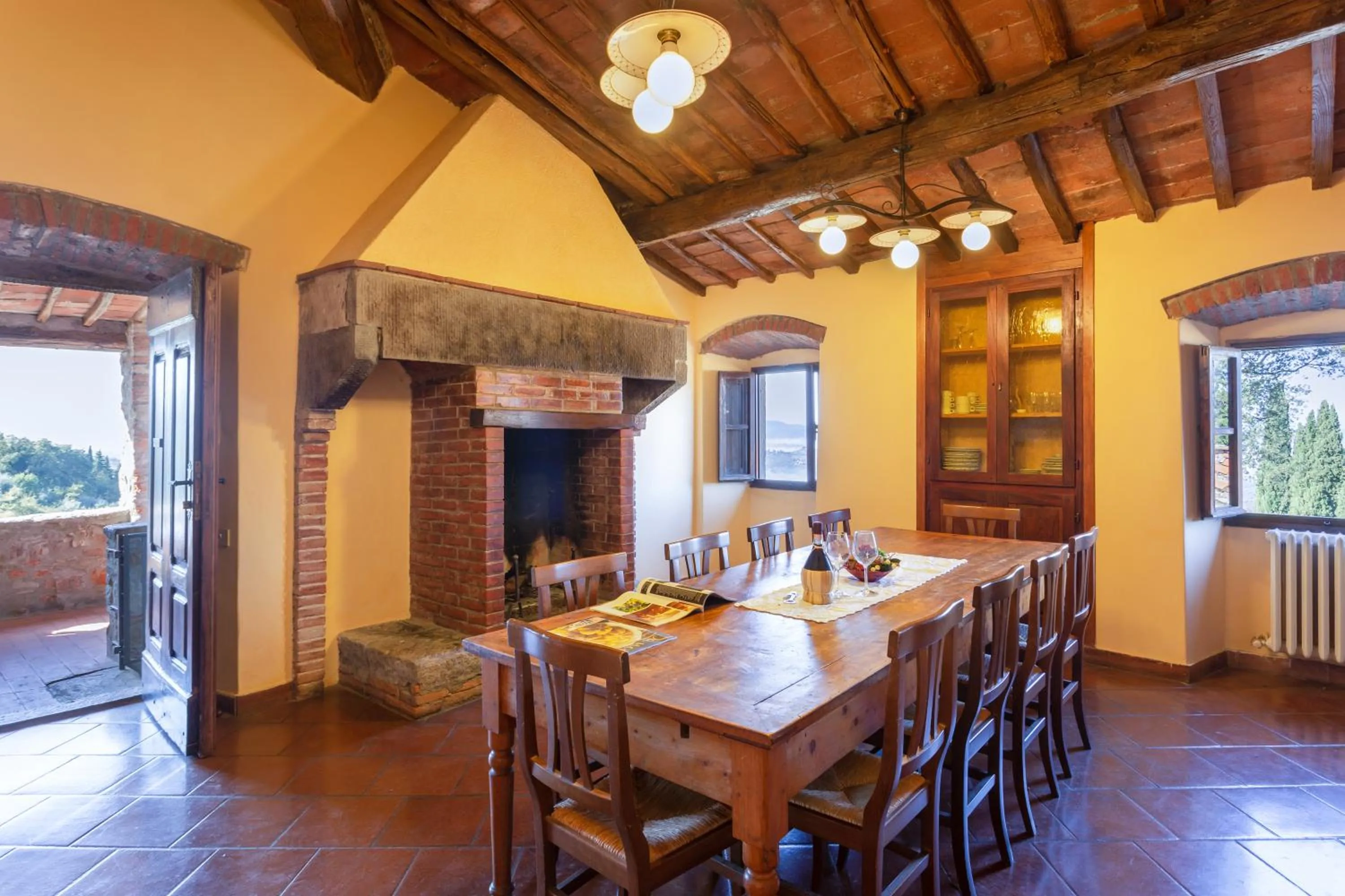 Dining area in Villa Grassina
