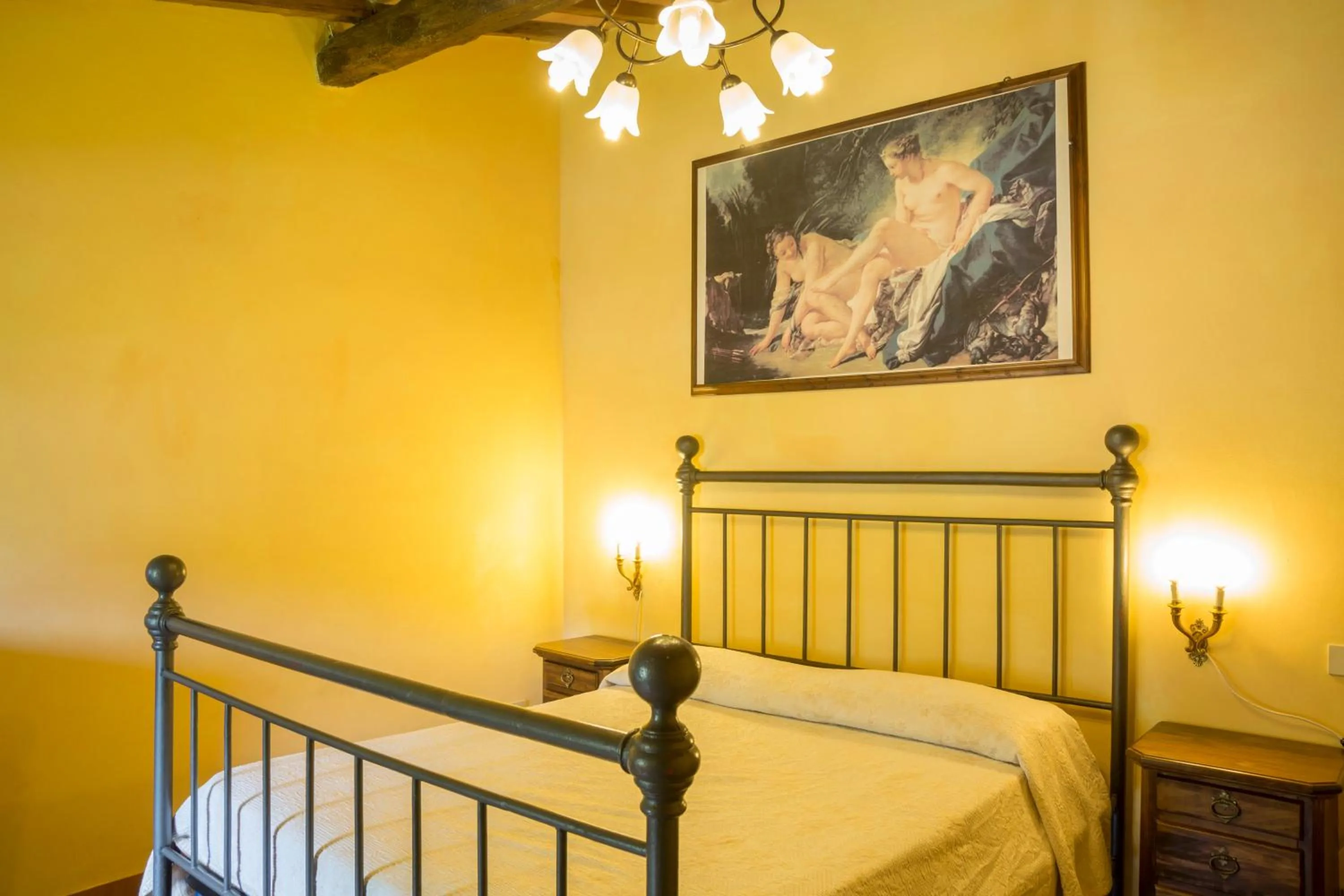 Photo of the whole room, Bed in Villa Grassina