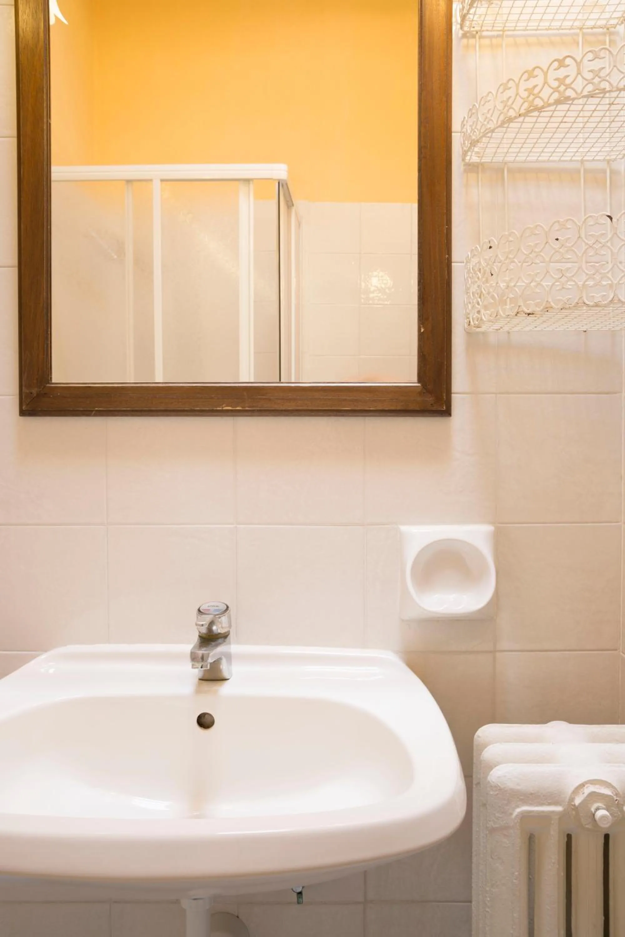 Bathroom in Villa Grassina