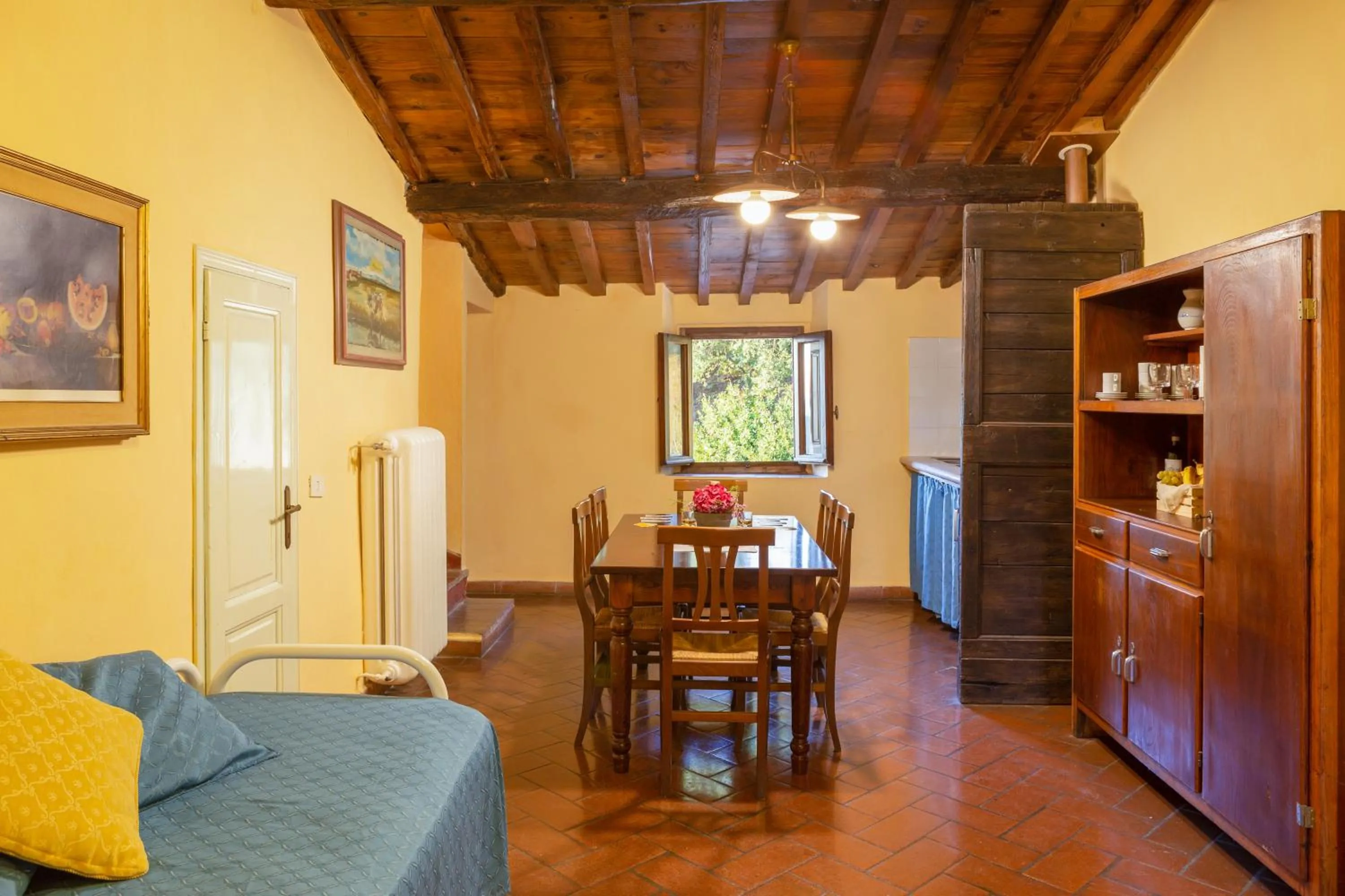 Dining area in Villa Grassina