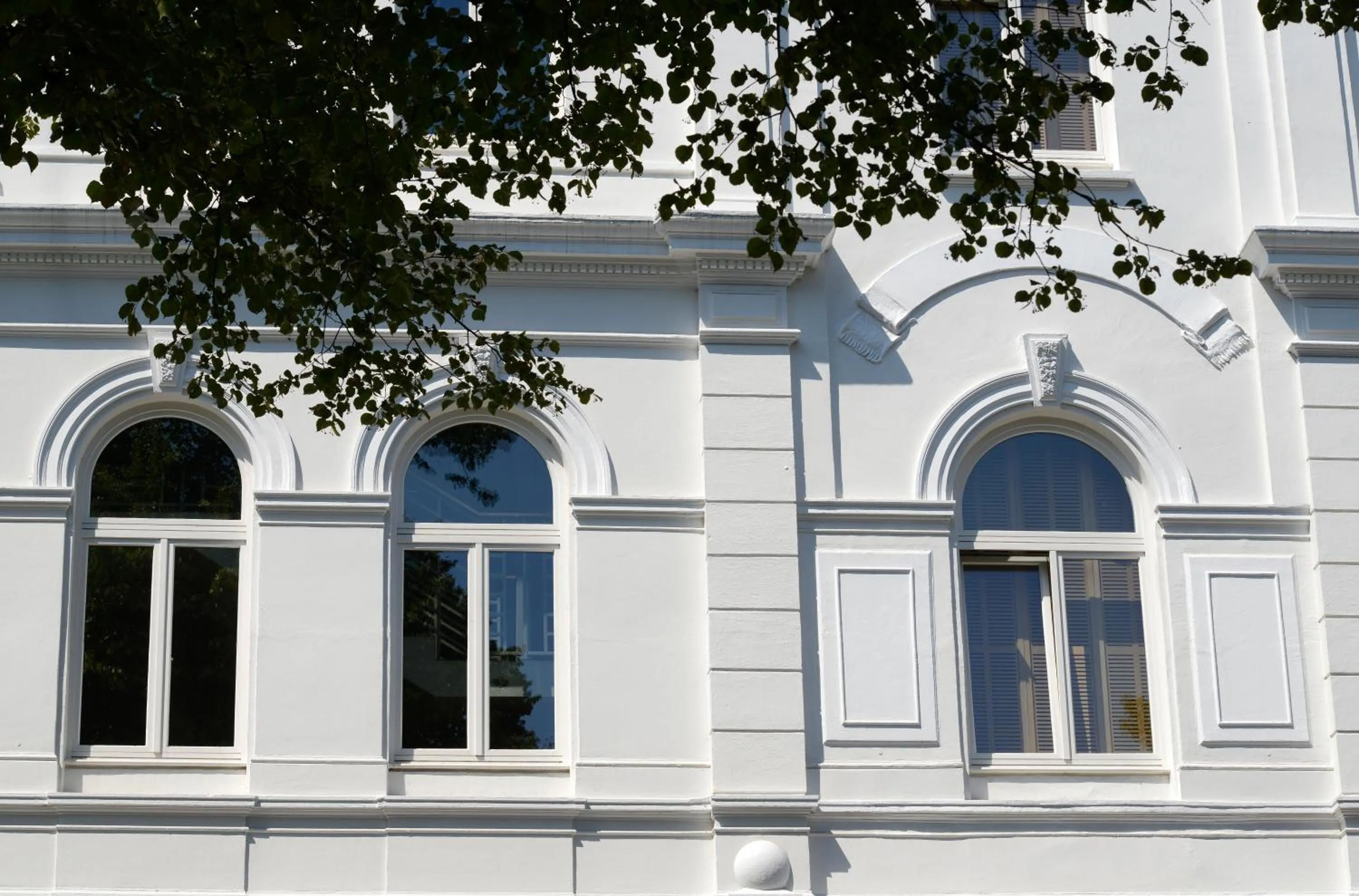 Facade/entrance in YoHo - The Young Hotel