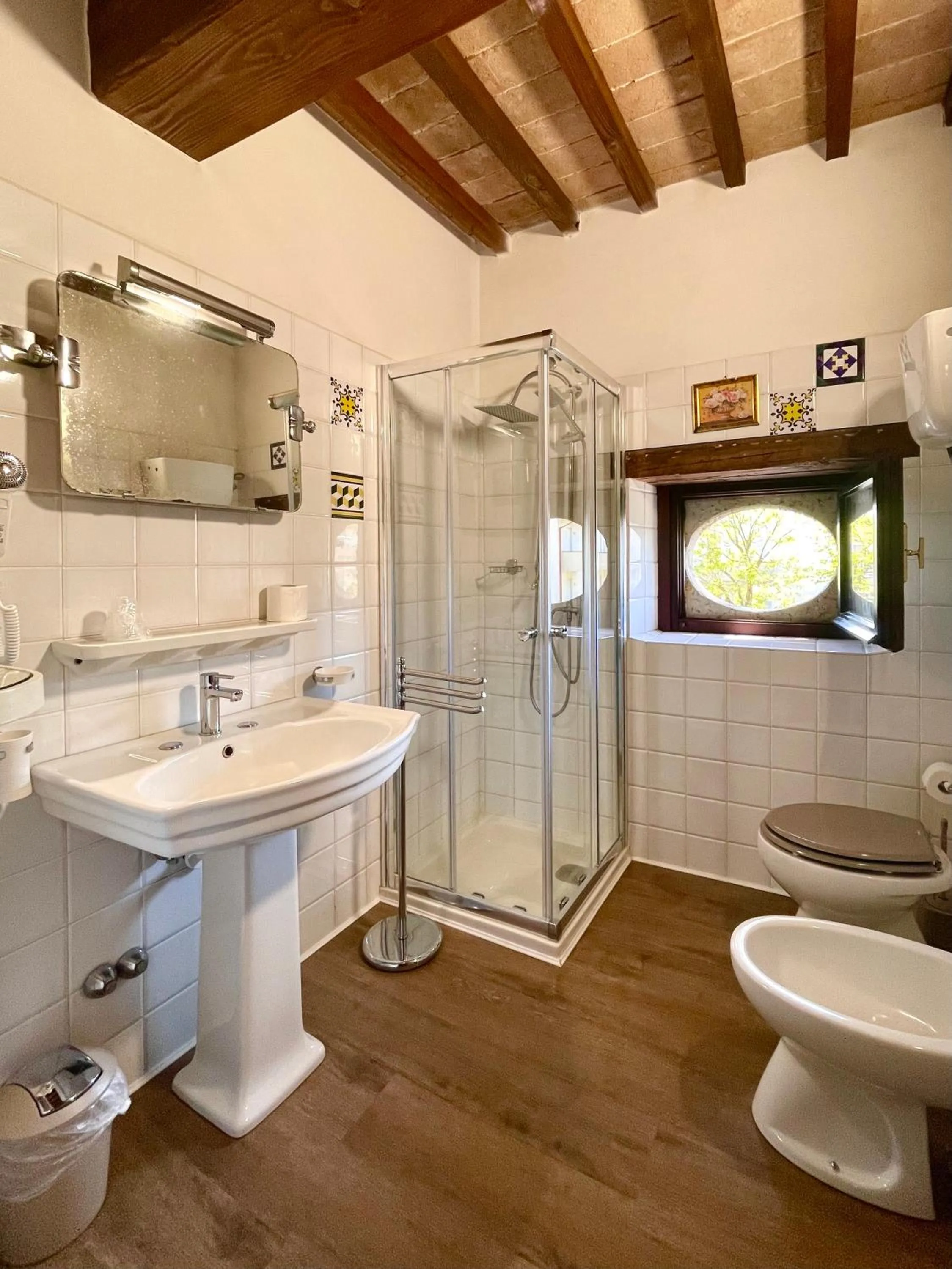 Shower in Relais Oroscopo