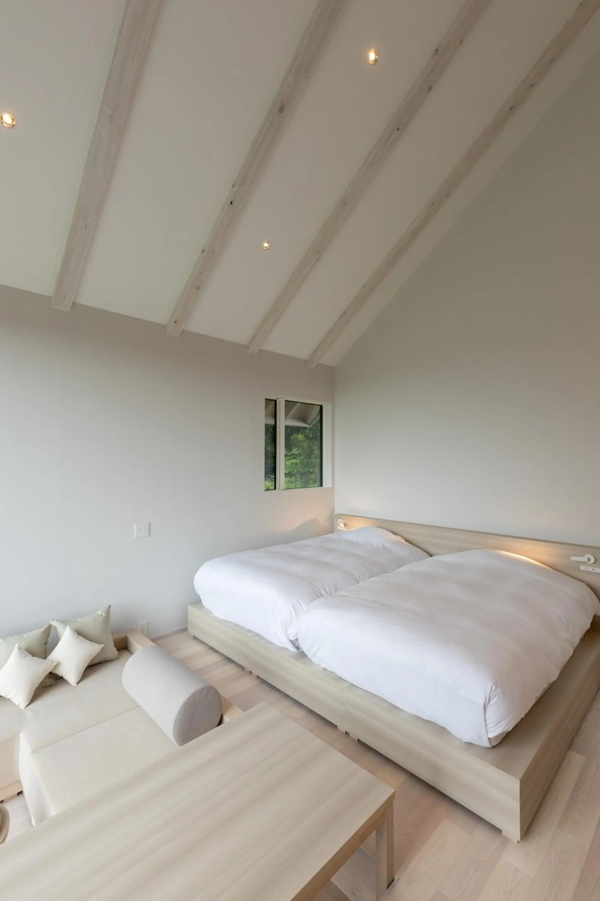 Bed in Auberge 醸す森 "kamosu mori"