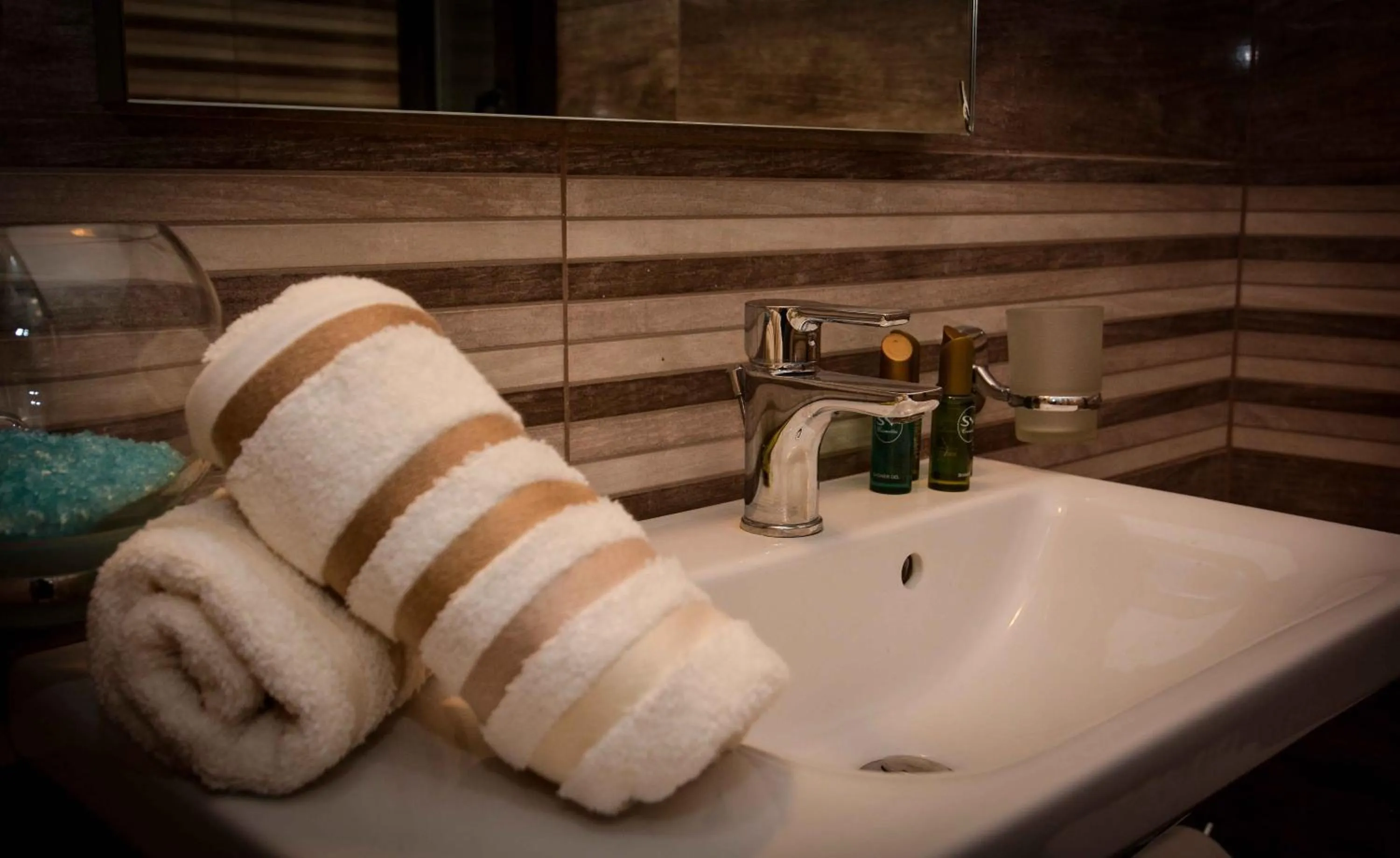Bathroom in Porto Del Sol Hotel