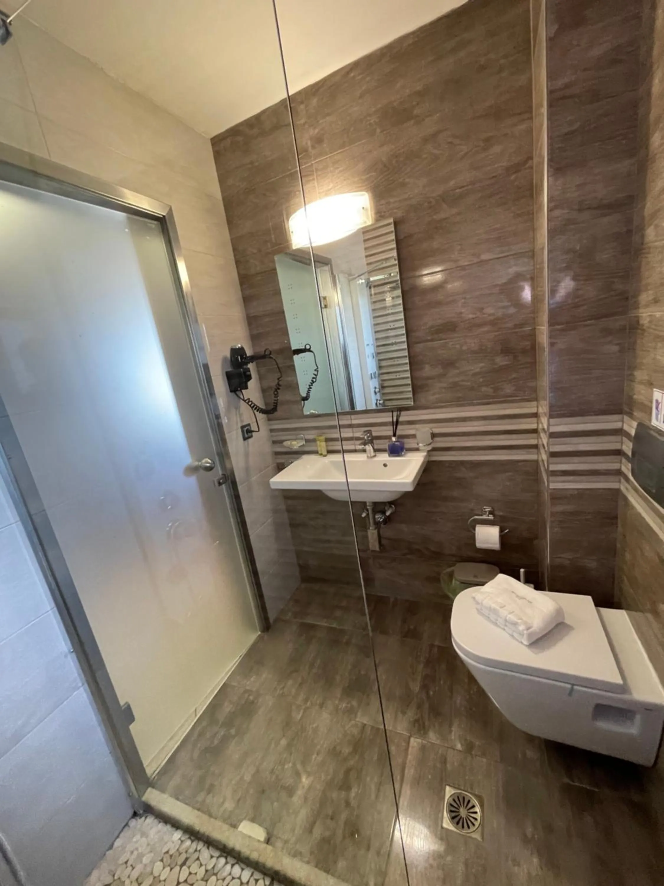 Toilet in Porto Del Sol Hotel