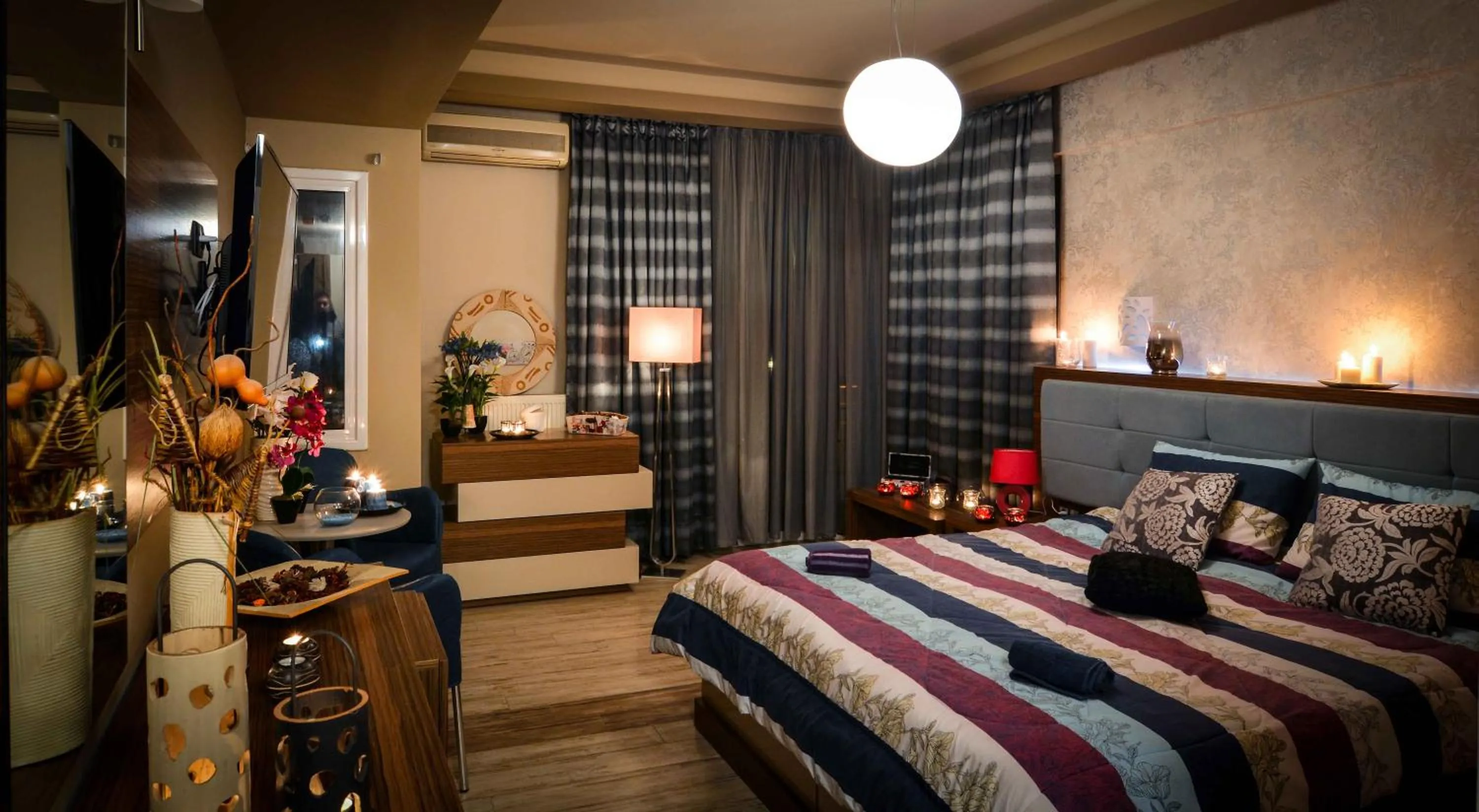 Photo of the whole room in Porto Del Sol Hotel