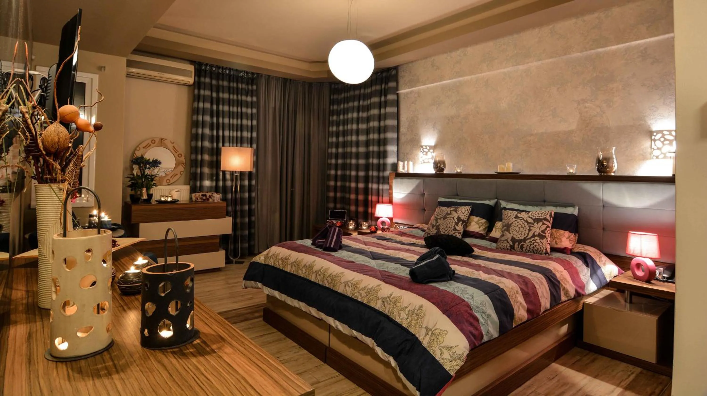 Photo of the whole room in Porto Del Sol Hotel