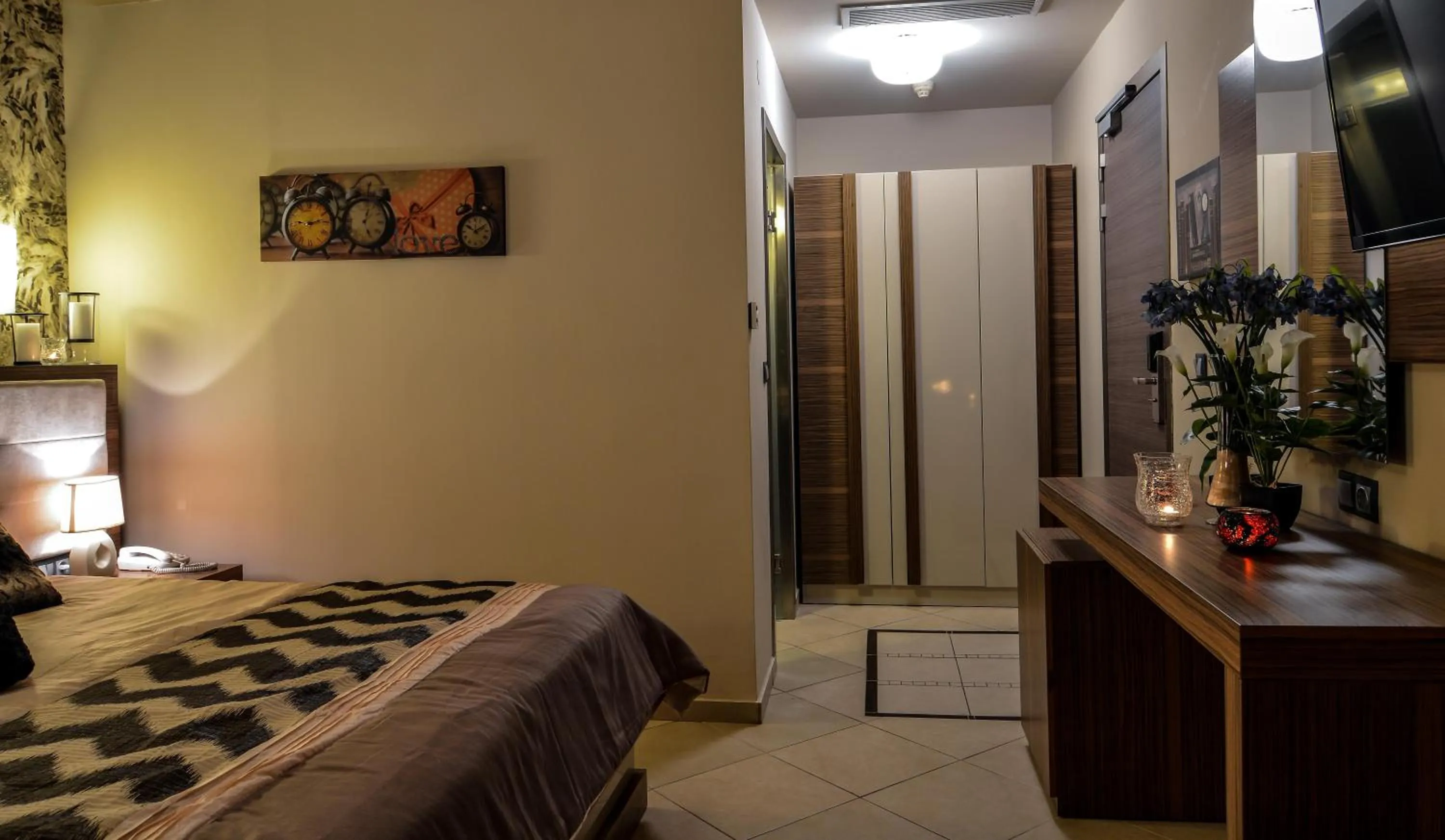 Photo of the whole room in Porto Del Sol Hotel