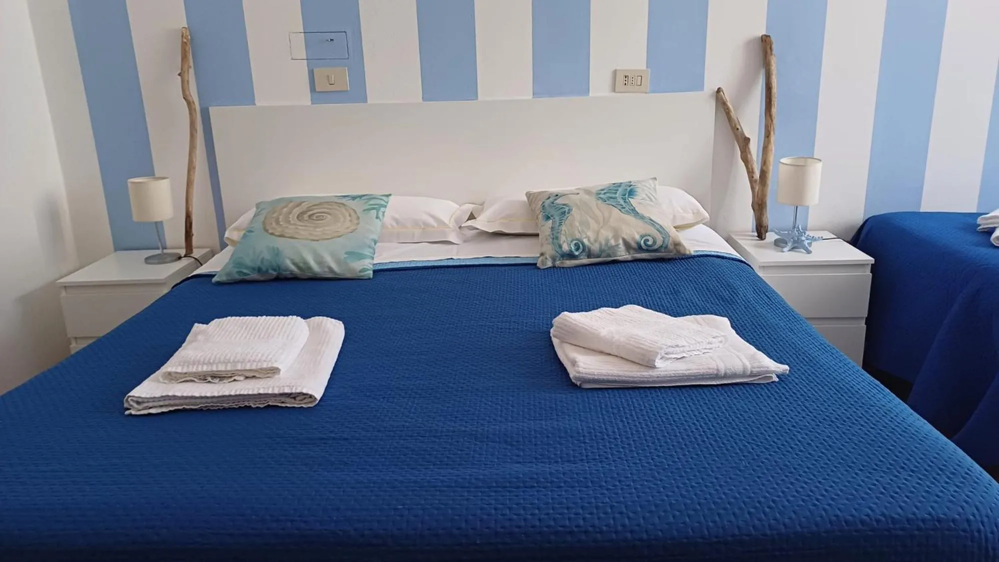 Bed in Hotel Canarco