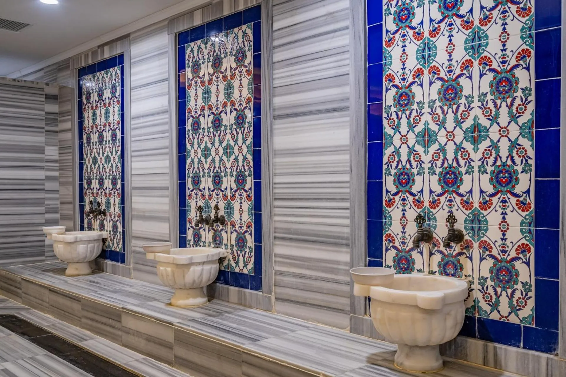 Public Bath in Ugurlu Termal Tatil Köyü