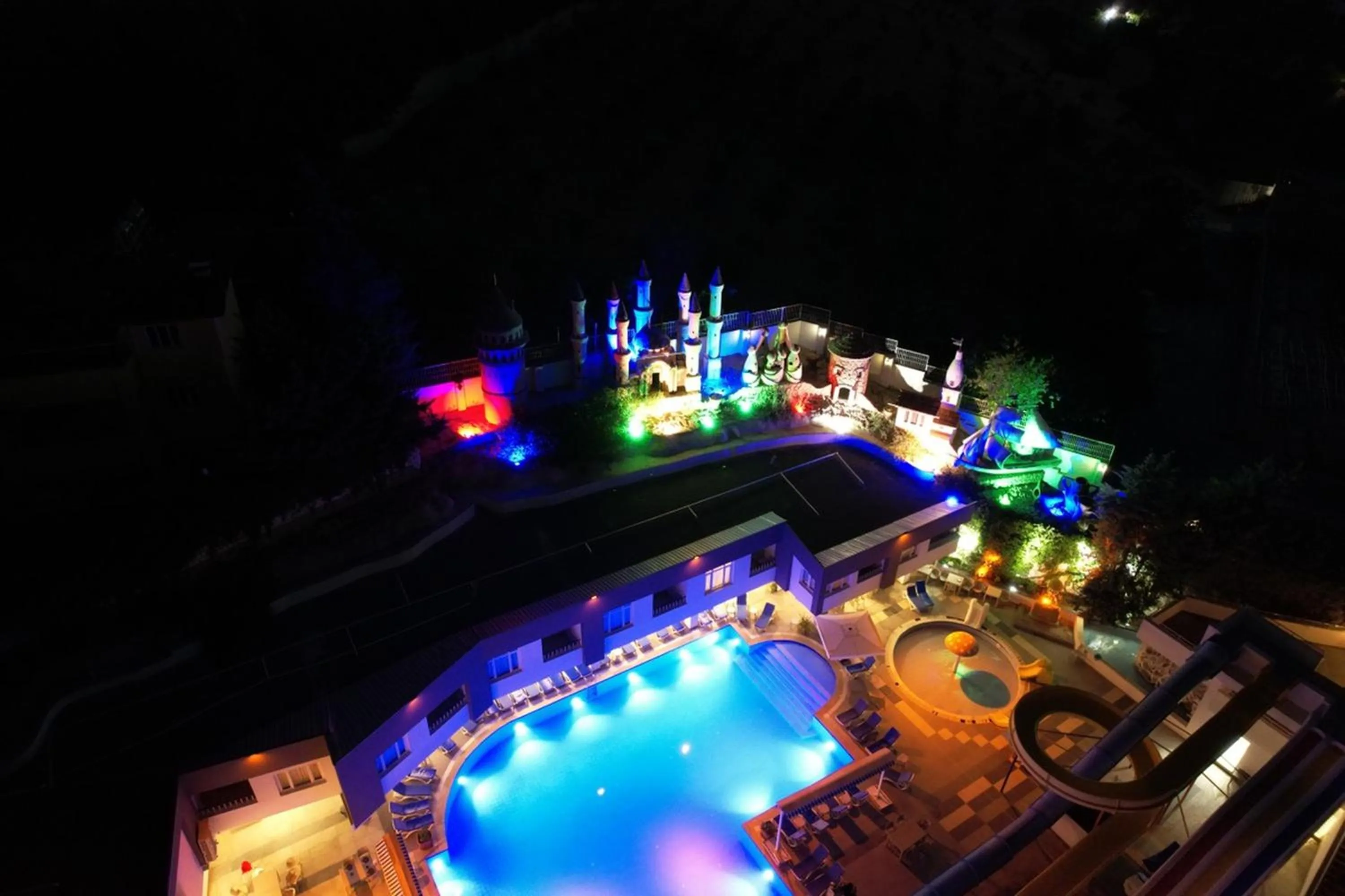 Night in Ugurlu Termal Tatil Köyü