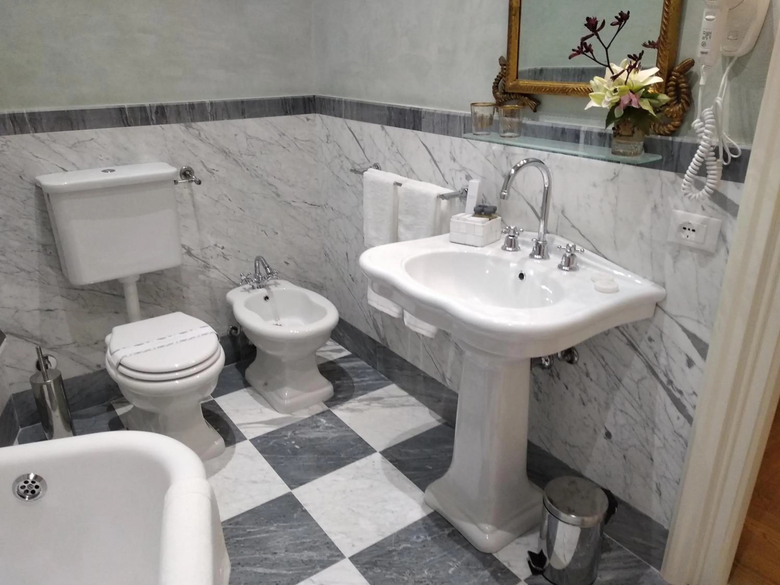 Bathroom in B&B "La Bottega d'Arte"