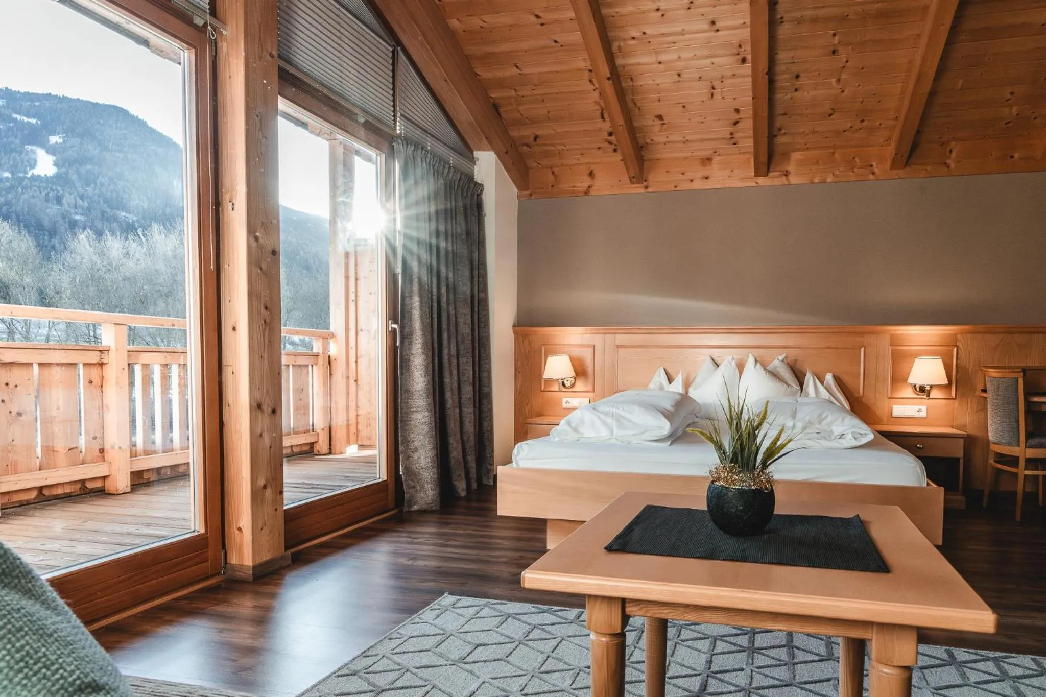 Bed in Hotel Reischach