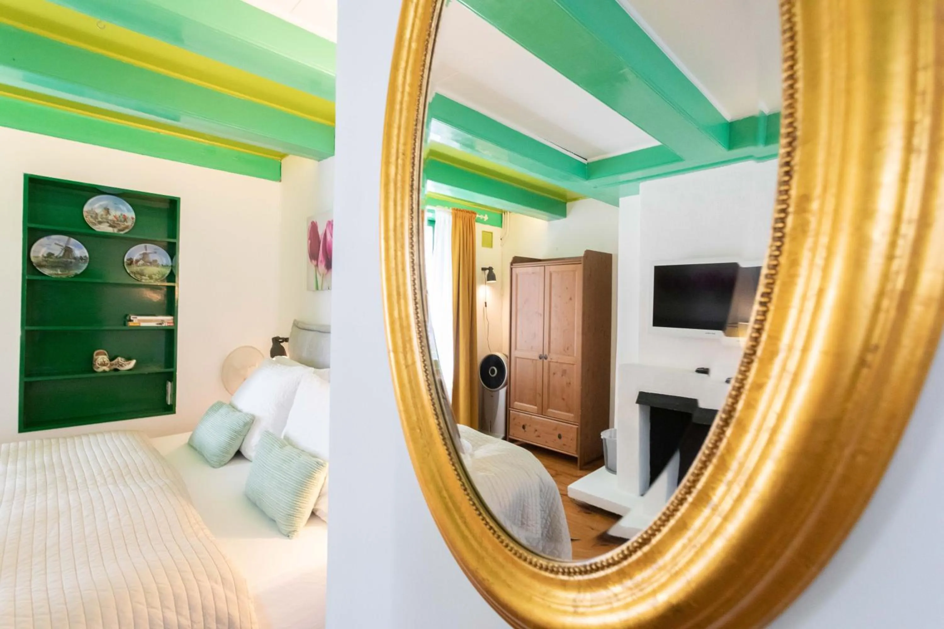 Bedroom, Bed in Tulip of Amsterdam