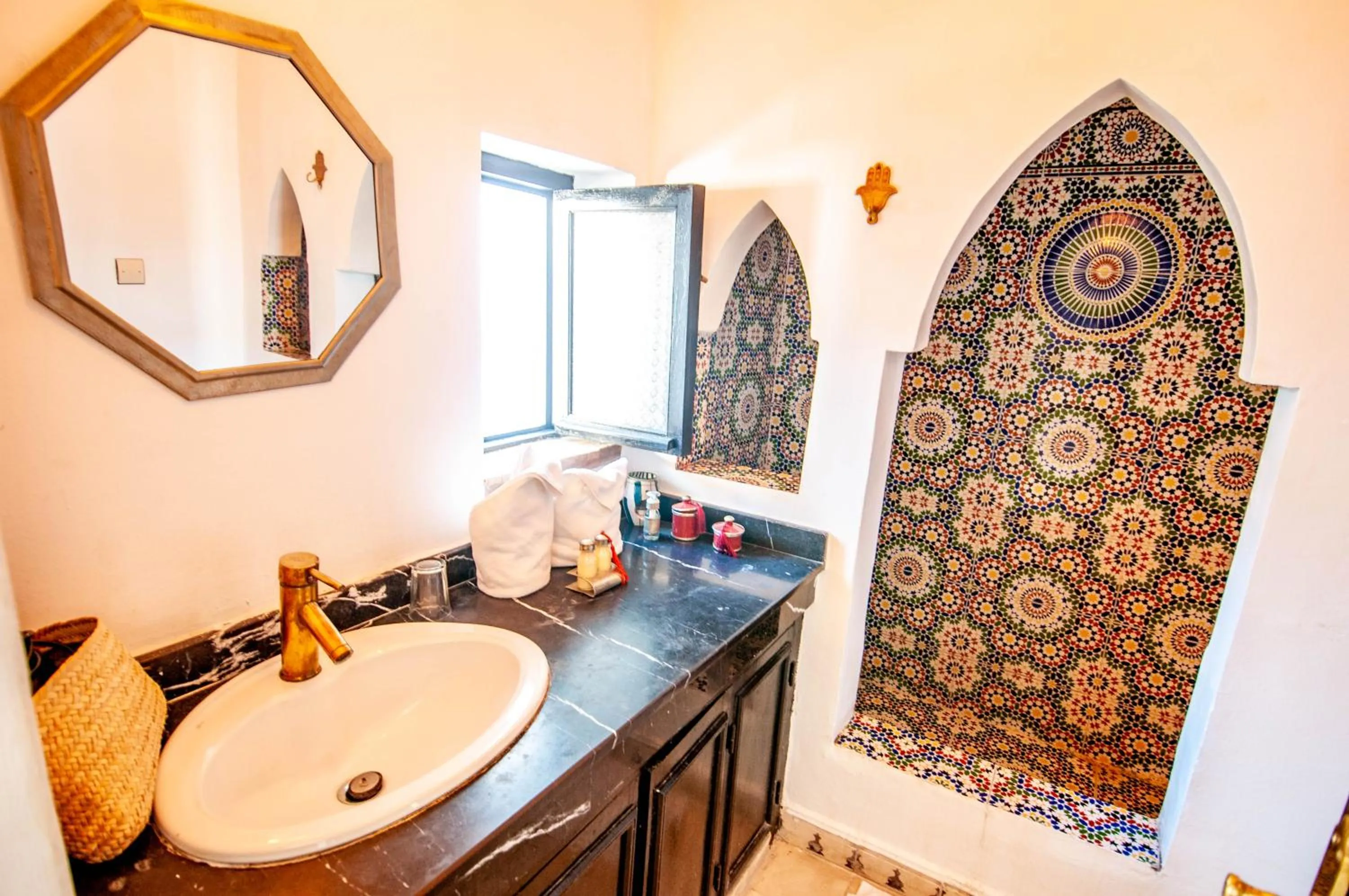 Bathroom in Riad Makila
