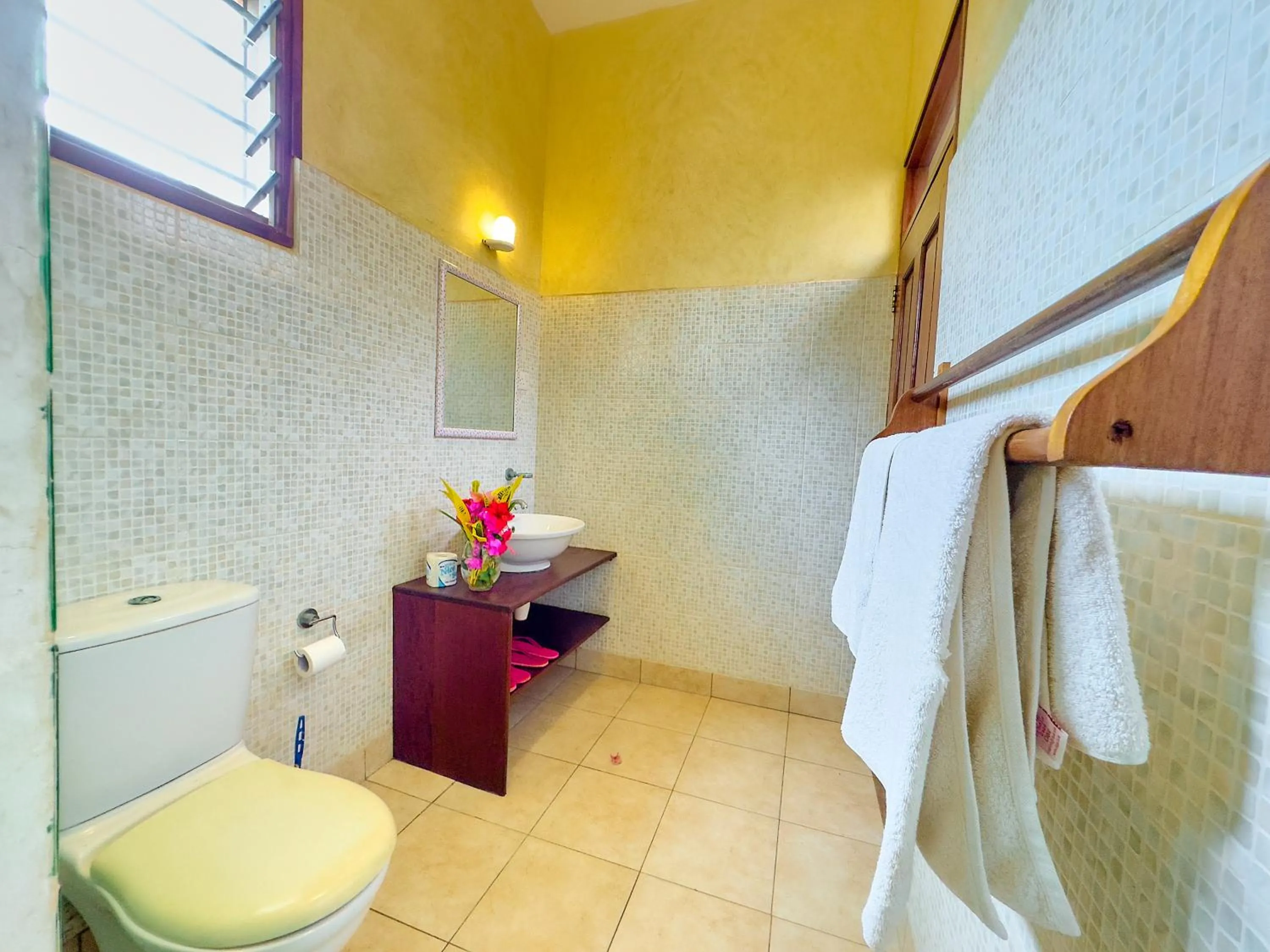 Shower in Flametree Beach Homes