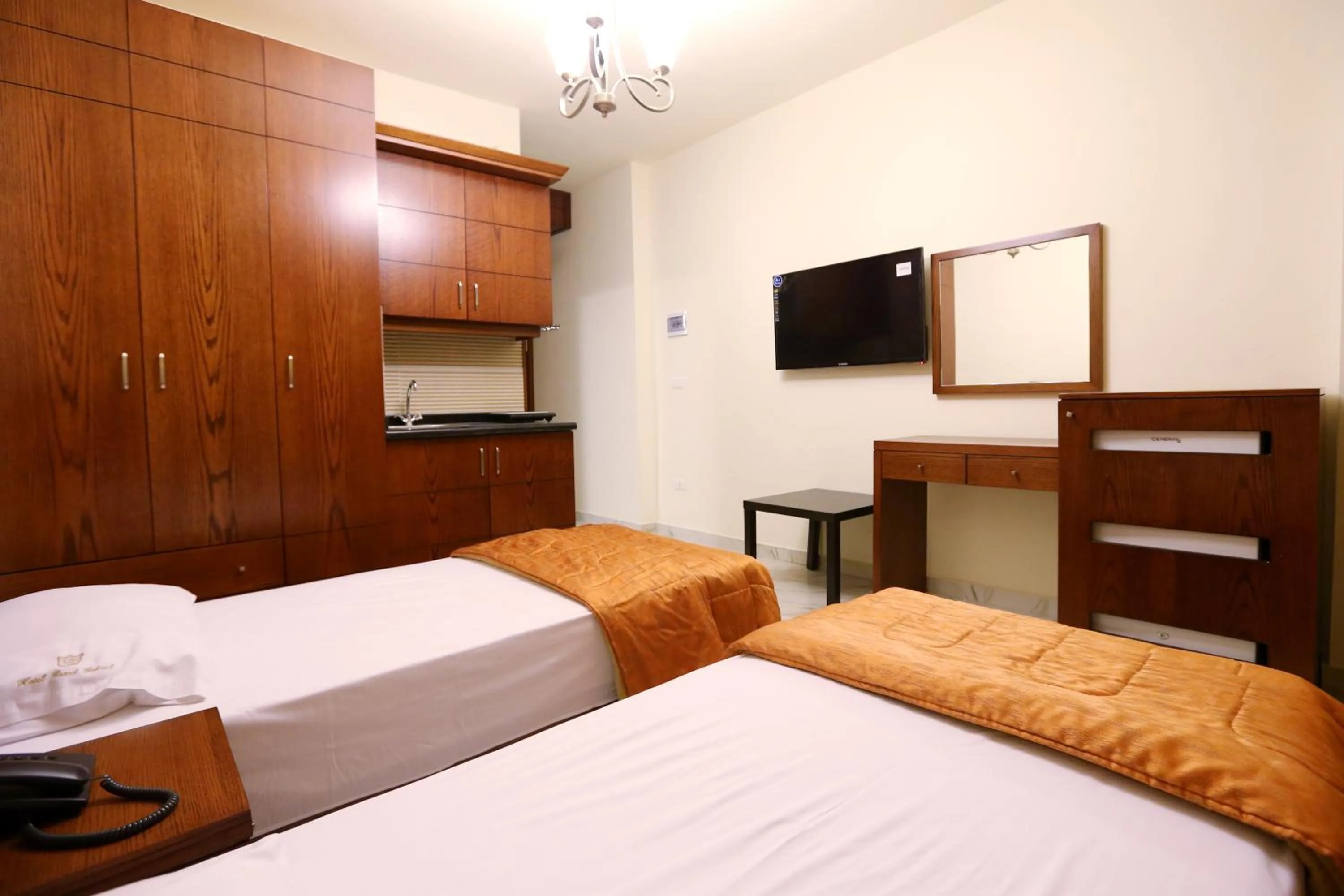 Coffee/tea facilities, Bed in Grand Gabriel