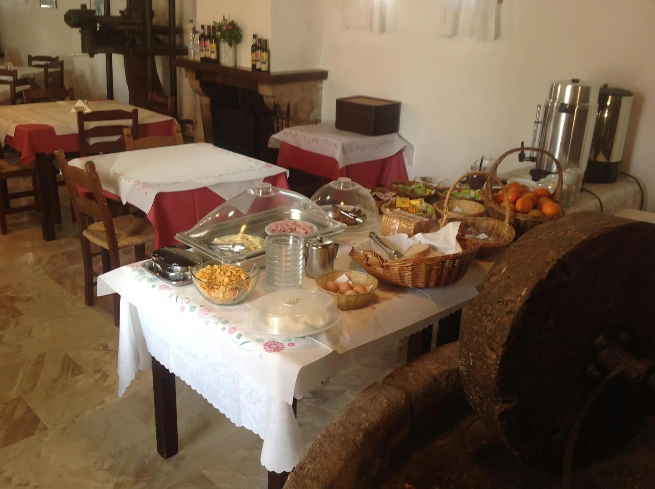 Restaurant/places to eat in Oasis Guesthouse