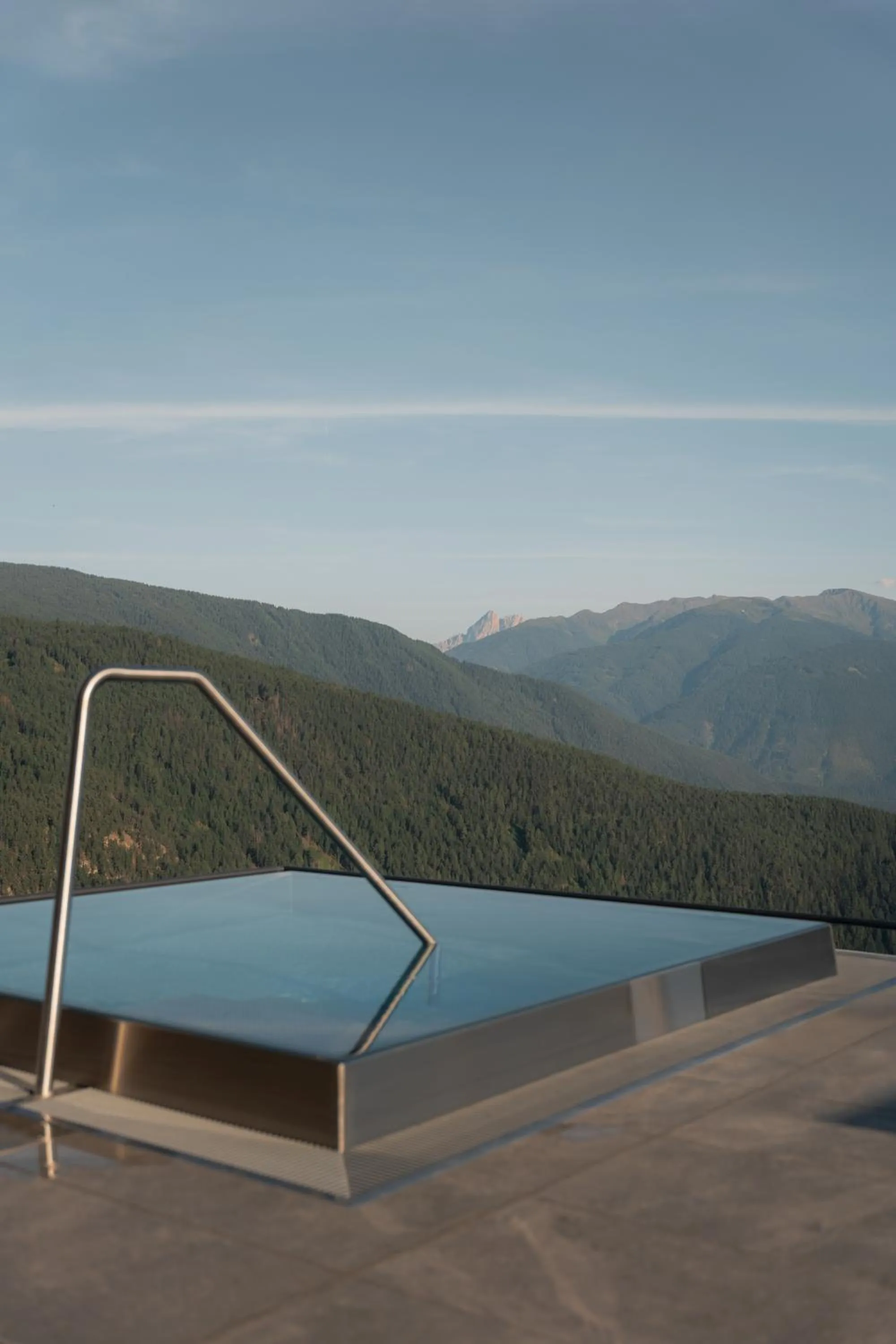 Swimming pool in Panoramahotel Huberhof
