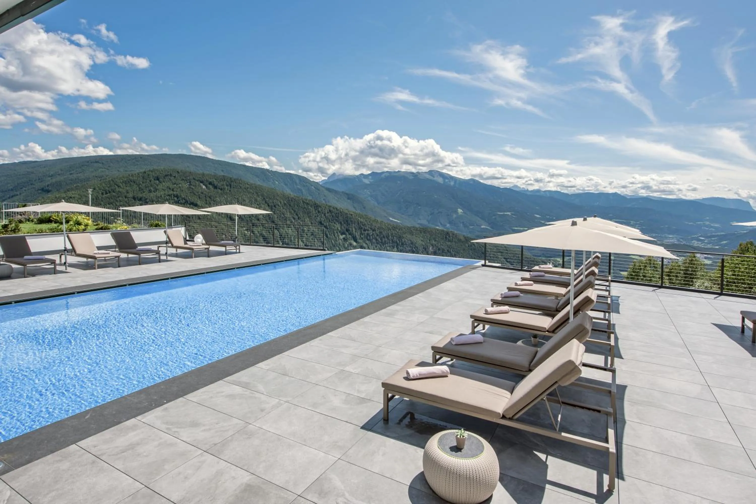 Property building in Panoramahotel Huberhof