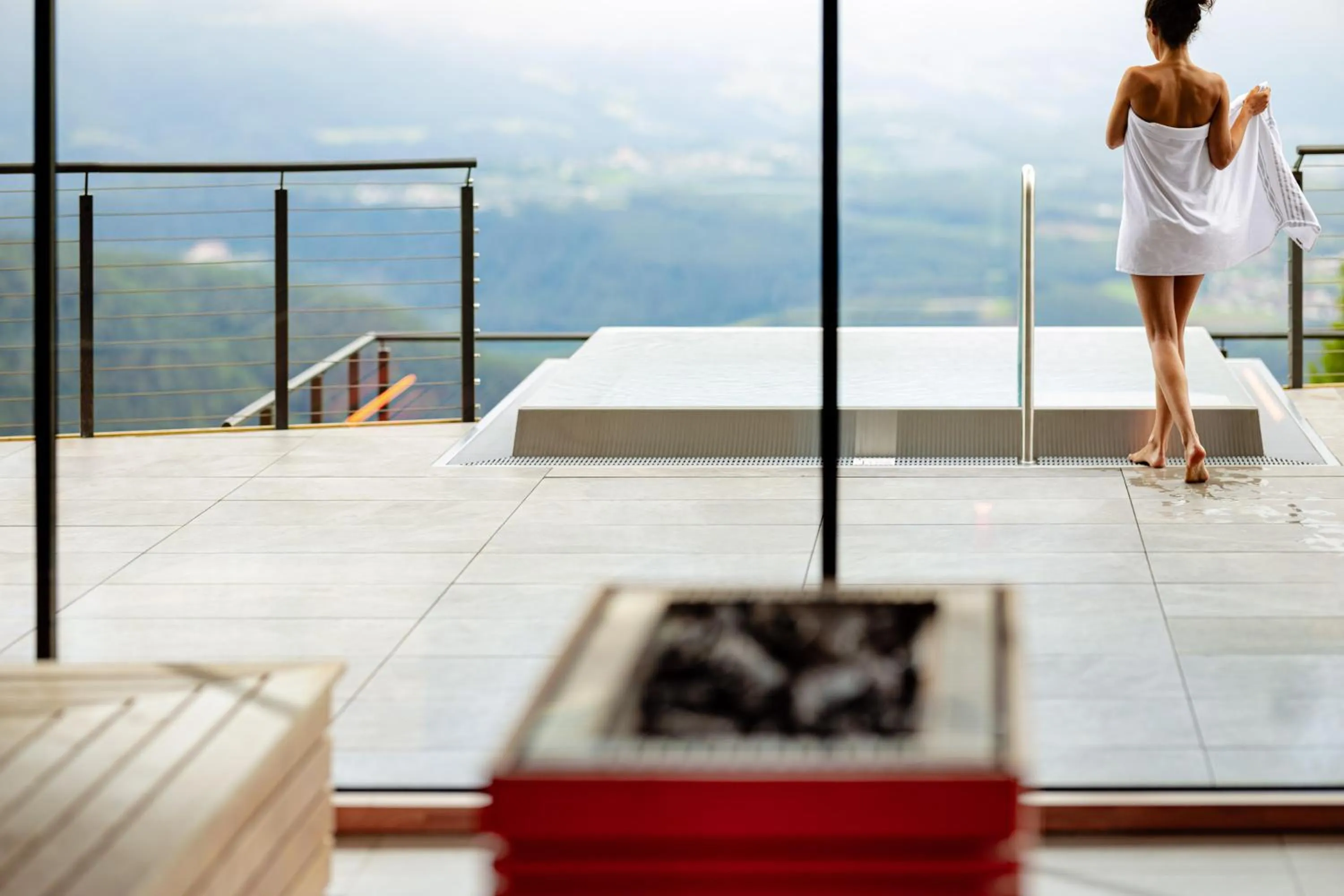 Swimming pool in Panoramahotel Huberhof