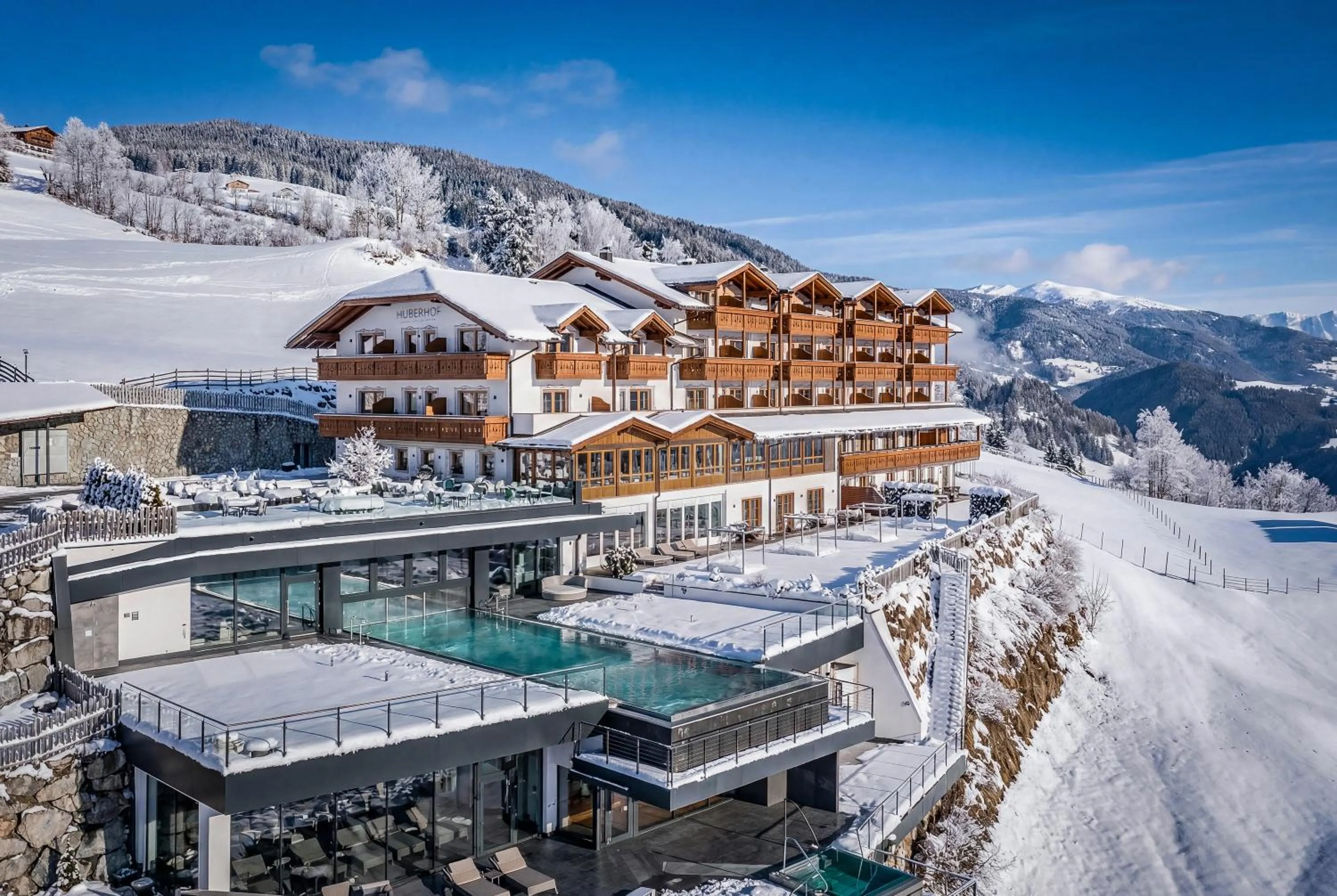 Property building in Panoramahotel Huberhof