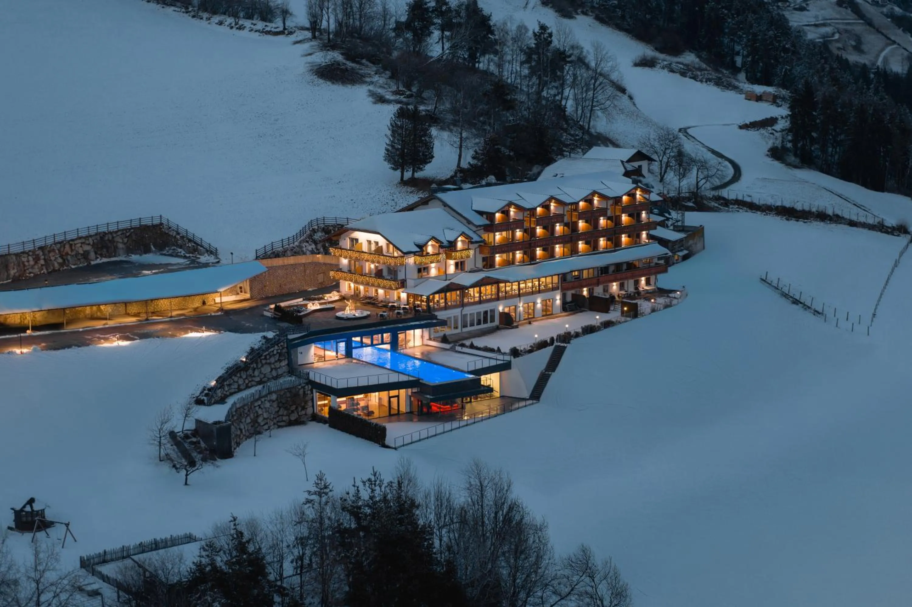 Property building in Panoramahotel Huberhof