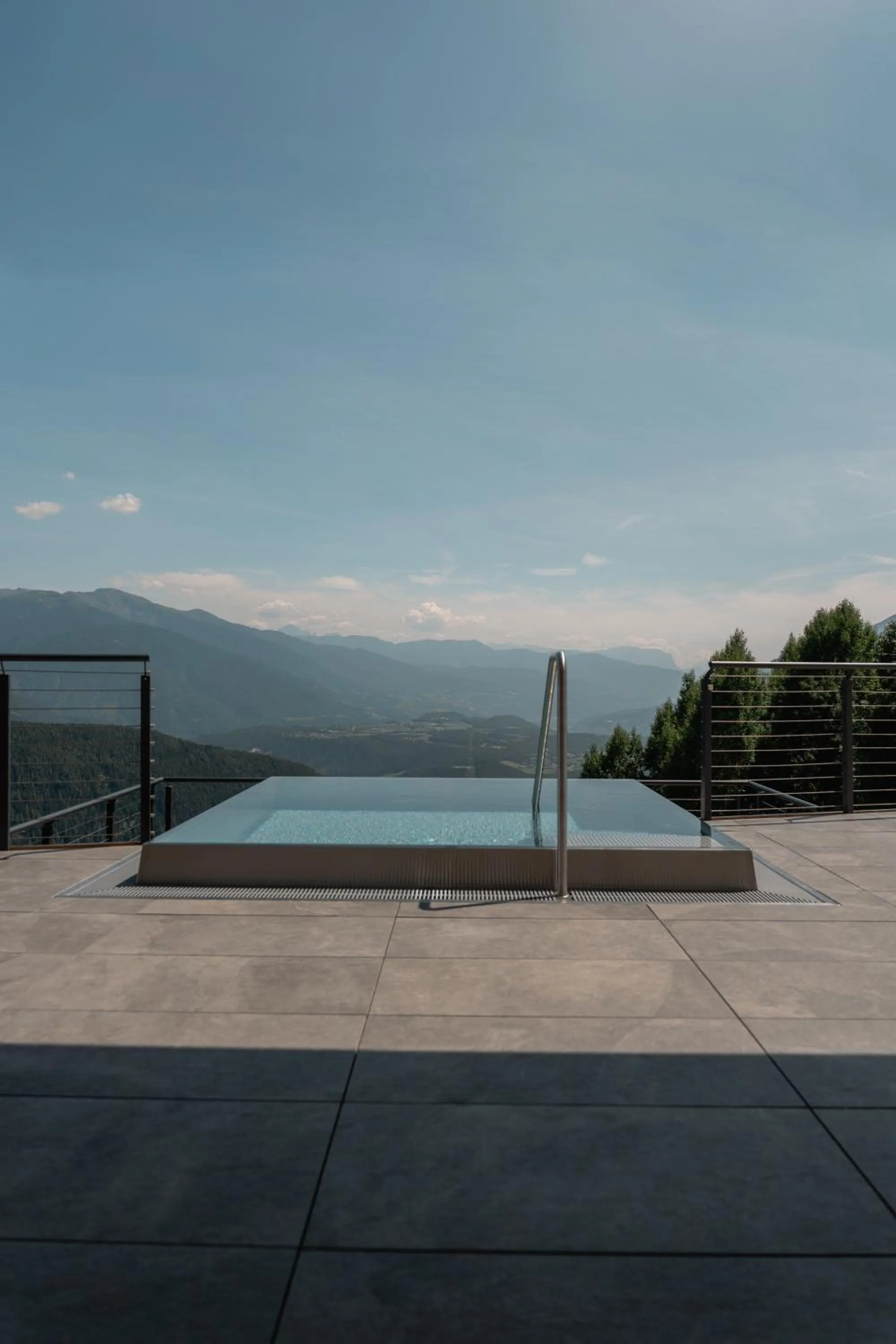 Swimming pool in Panoramahotel Huberhof