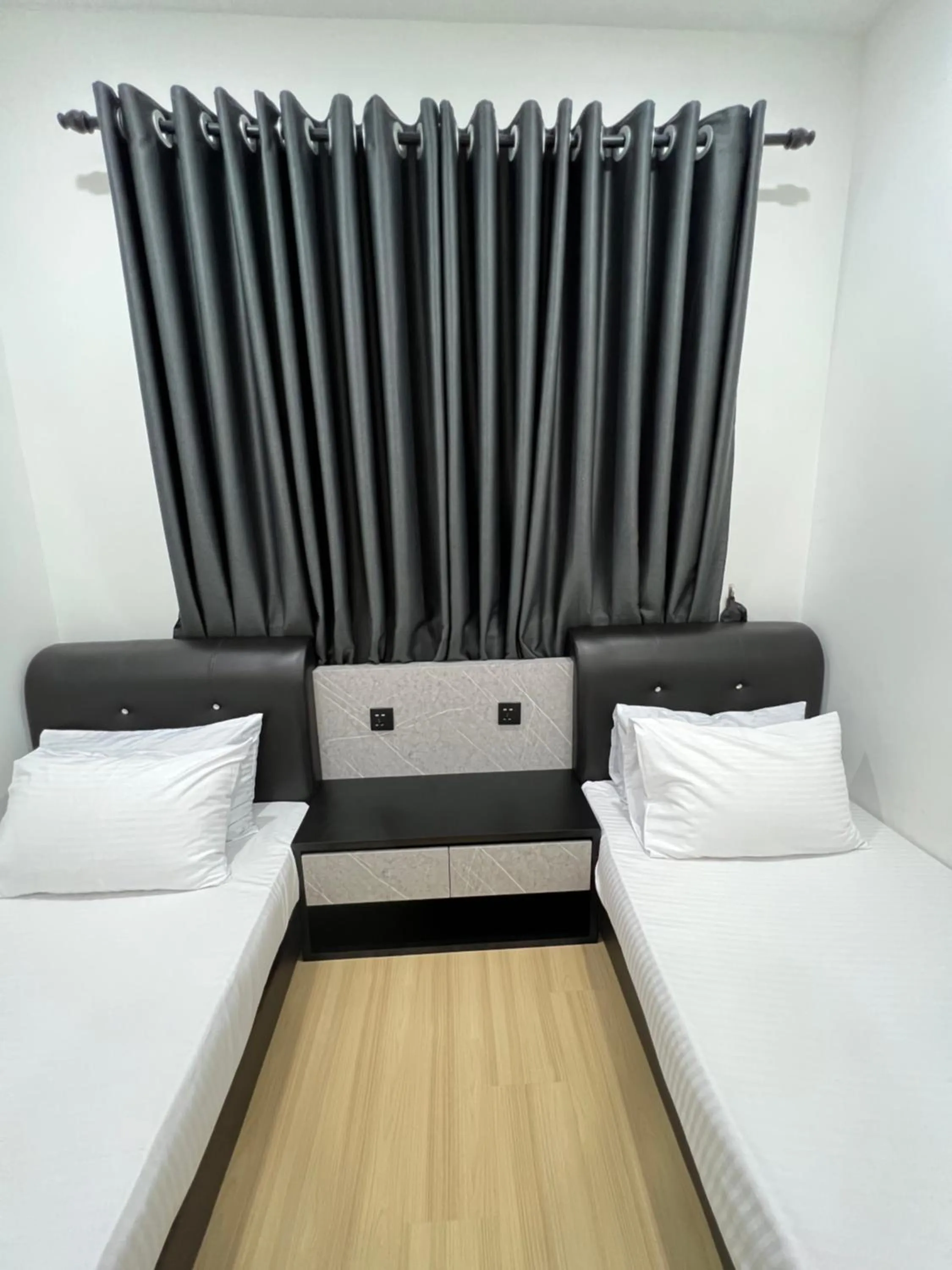 Bed in Home Away from Home in Taiping - 3R4B Family & Group Friendly!