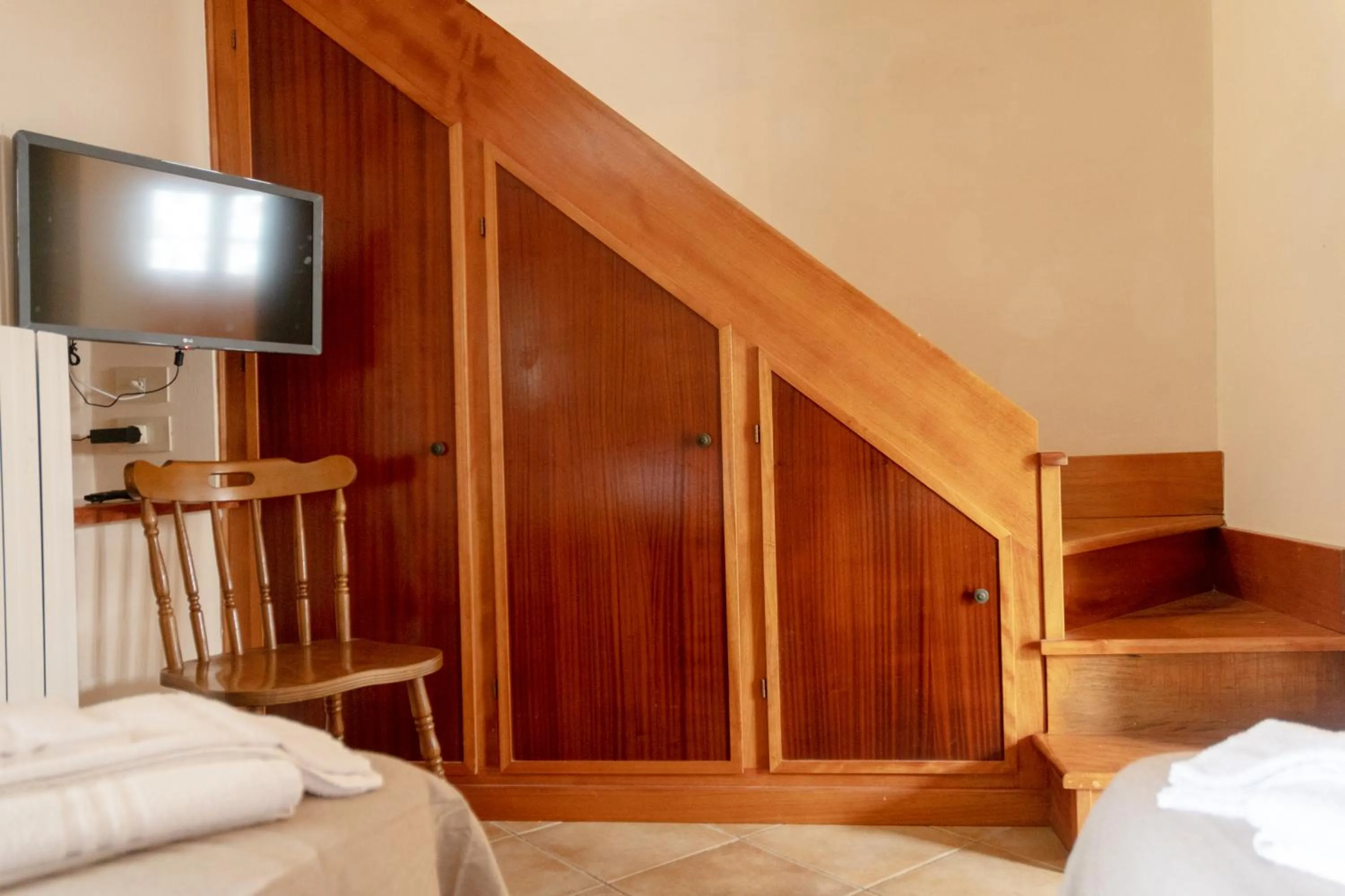 TV and multimedia, Bed in I Lecci Guesthouse