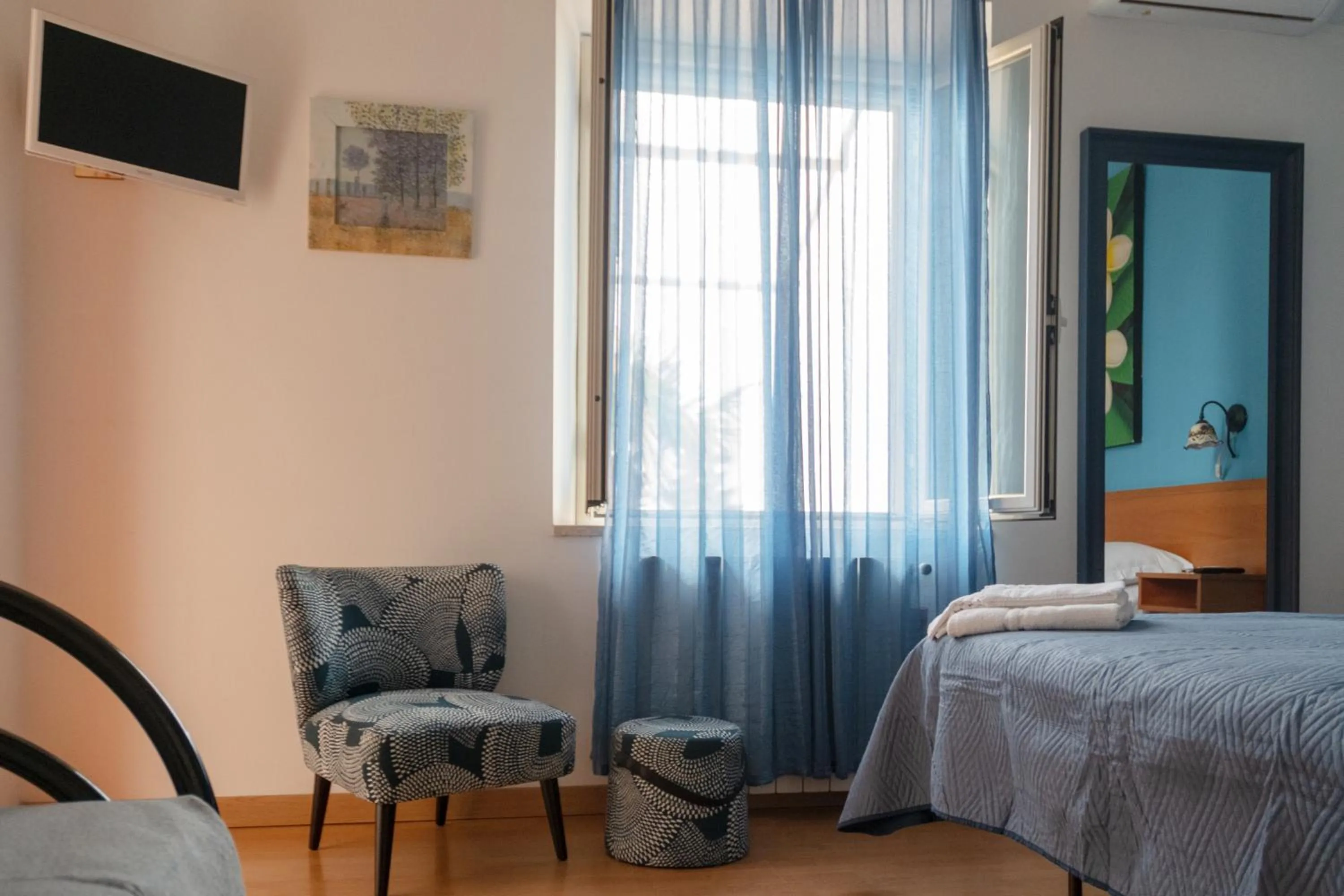 TV and multimedia, Bed in I Lecci Guesthouse