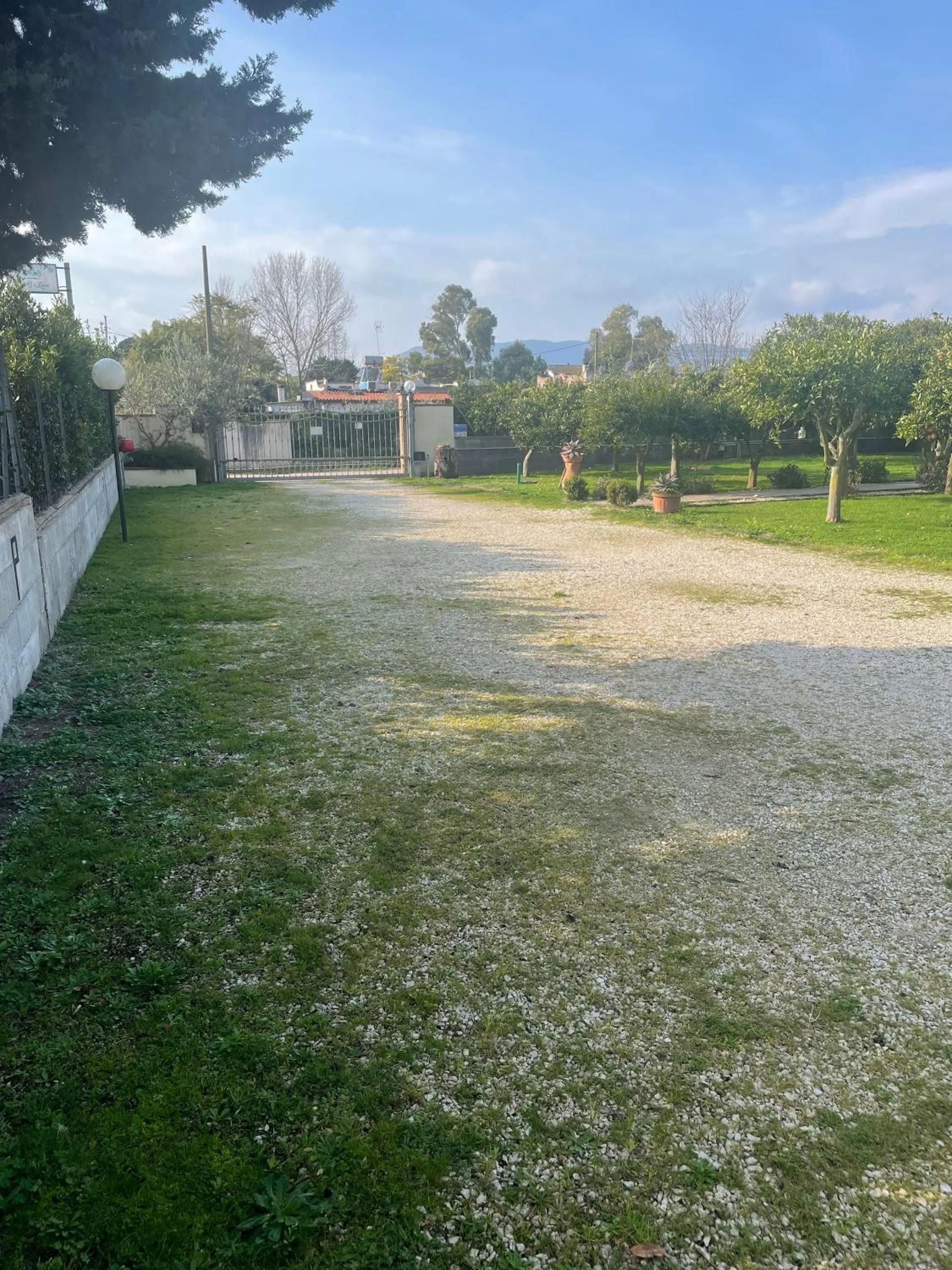 Parking in I Lecci Guesthouse