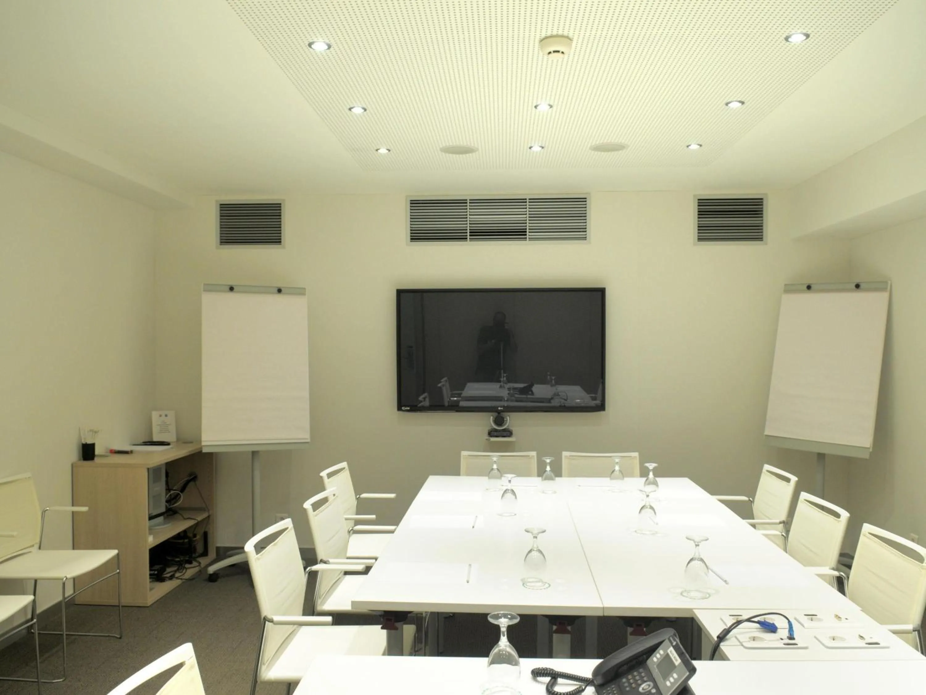 Meeting/conference room in Ibis Budget Lleida
