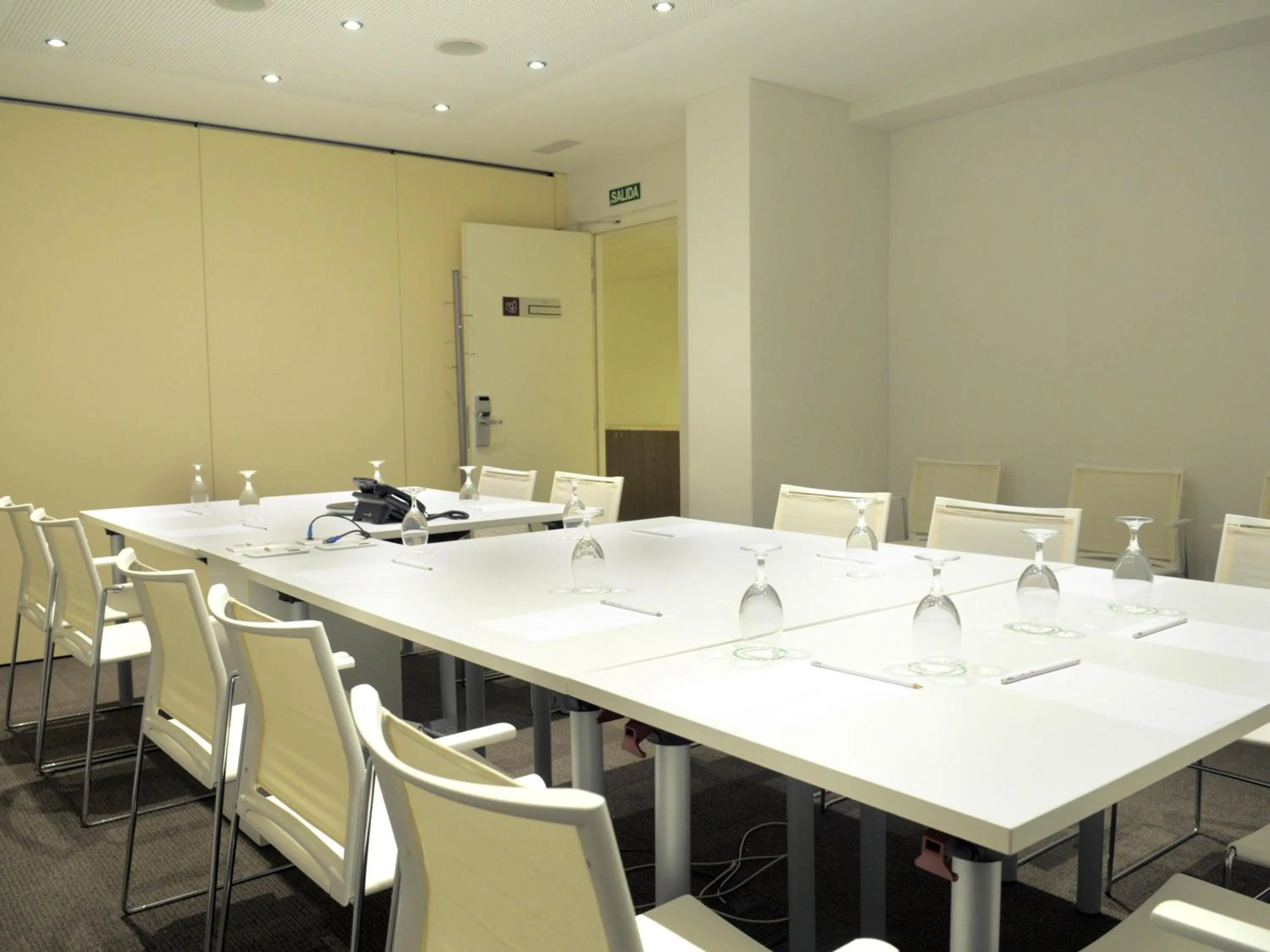 Meeting/conference room in Ibis Budget Lleida