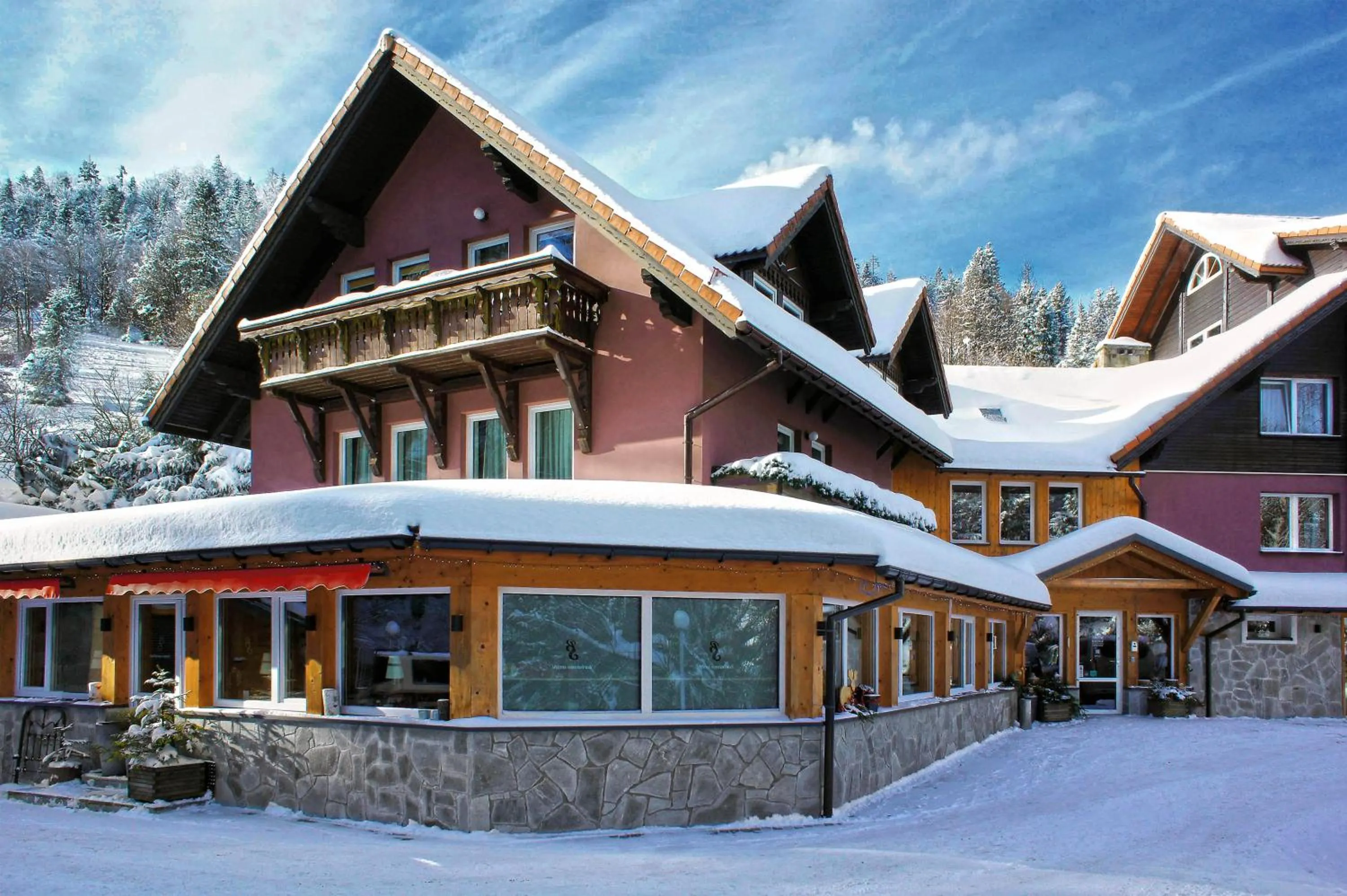 Property building in Gronik