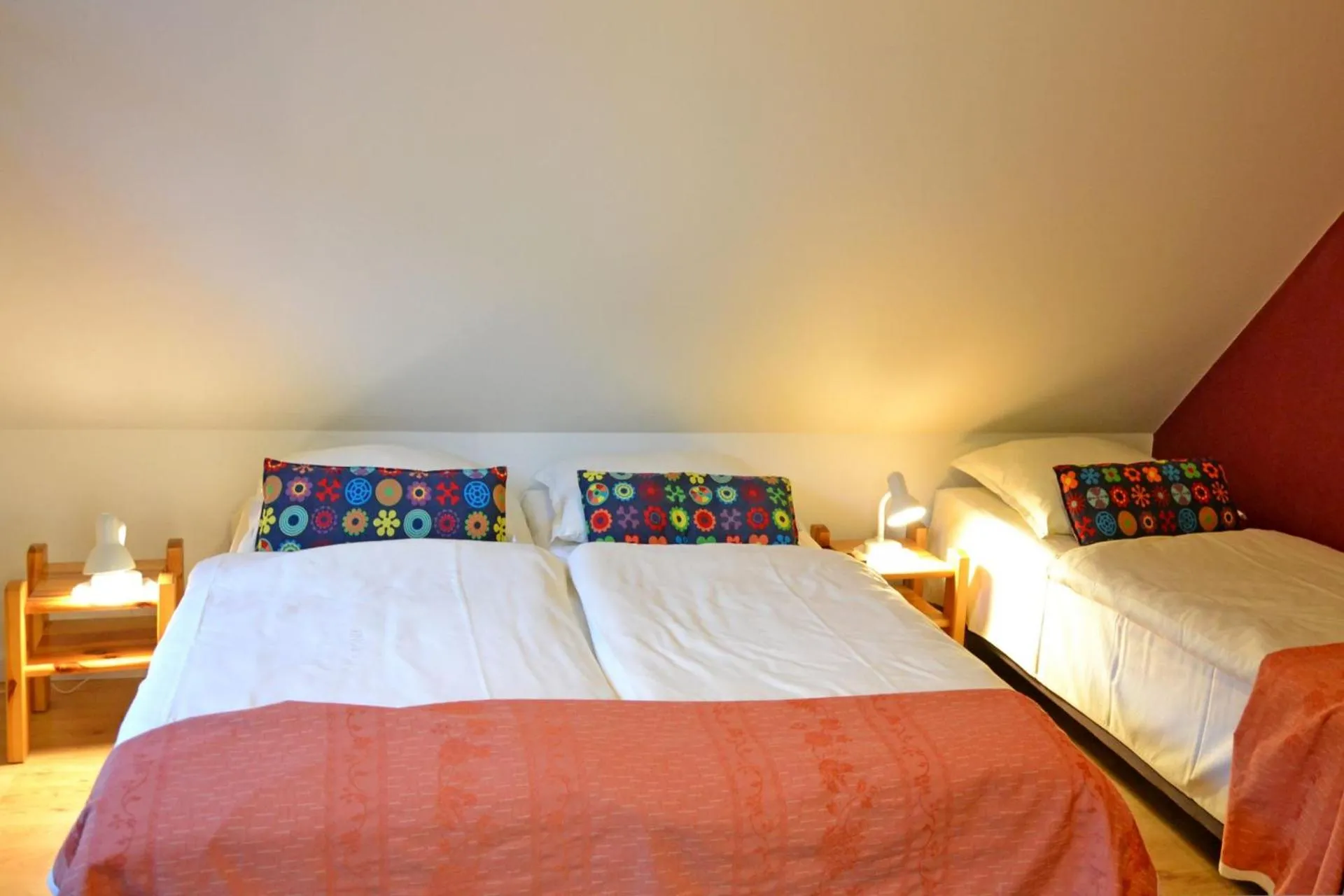 Bedroom, Bed in Gronik