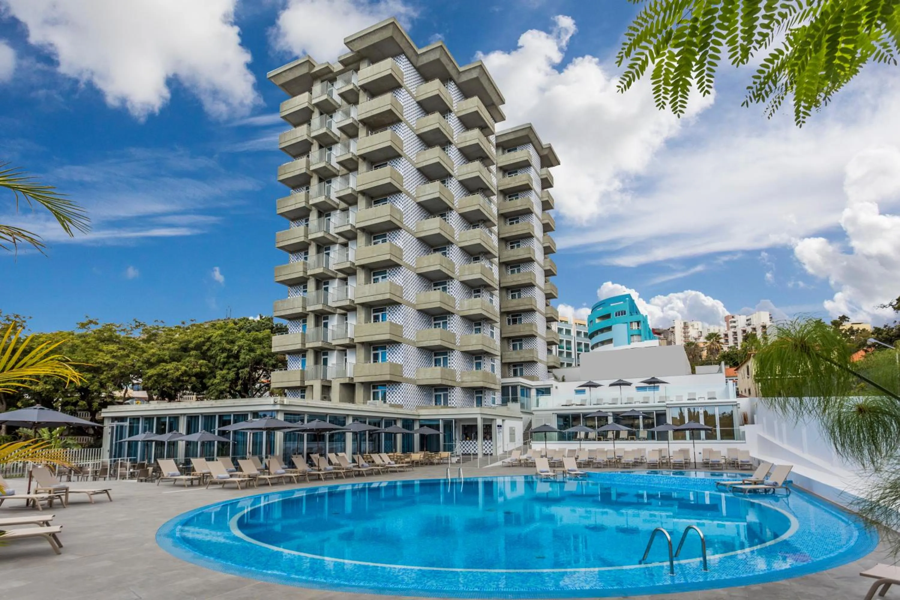 Facade/entrance in Allegro Madeira - Adults Only