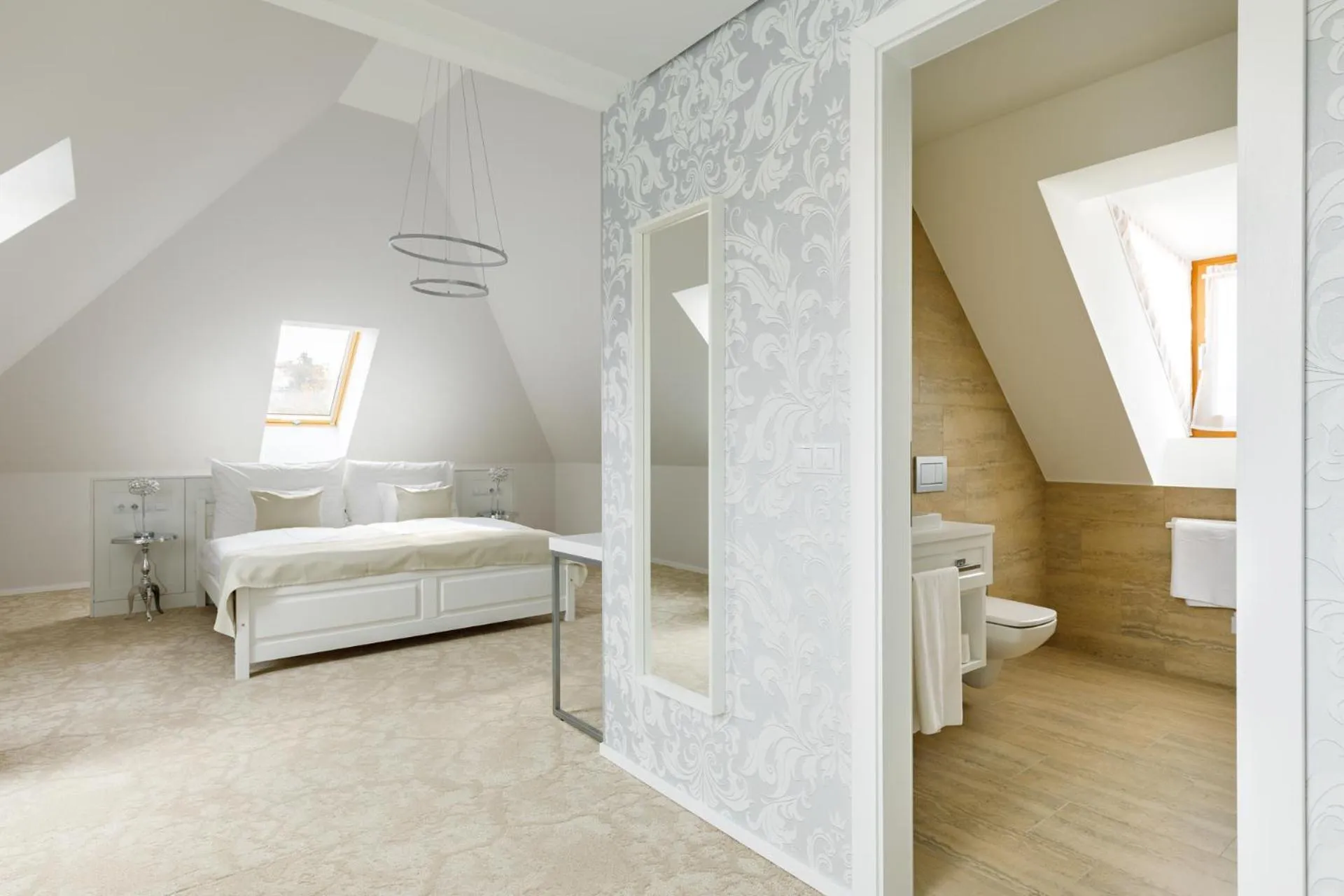 Bed in Hotel Historia Malomkert