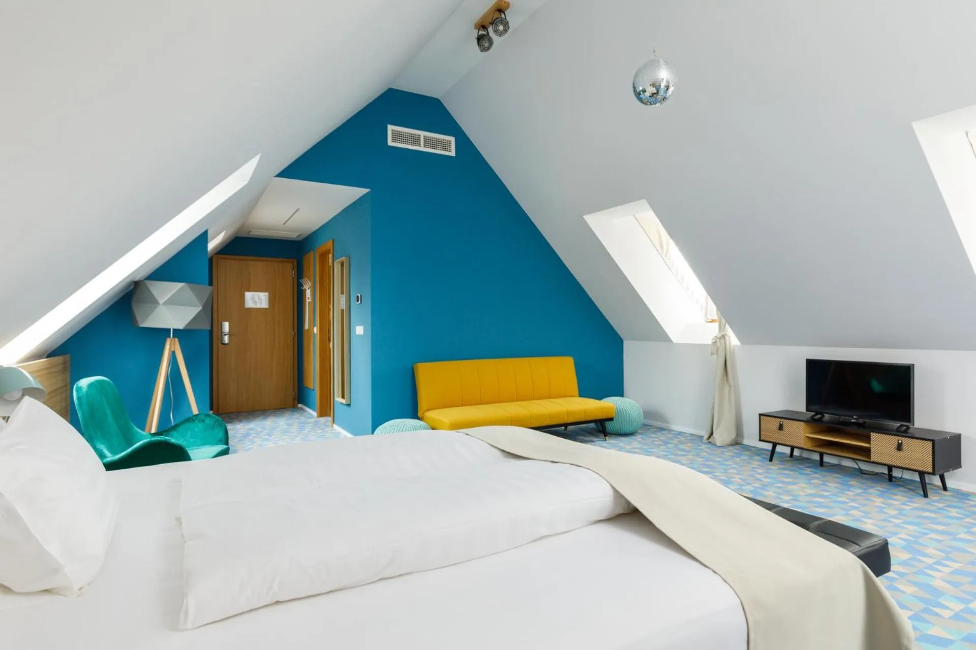 Bed in Hotel Historia Malomkert