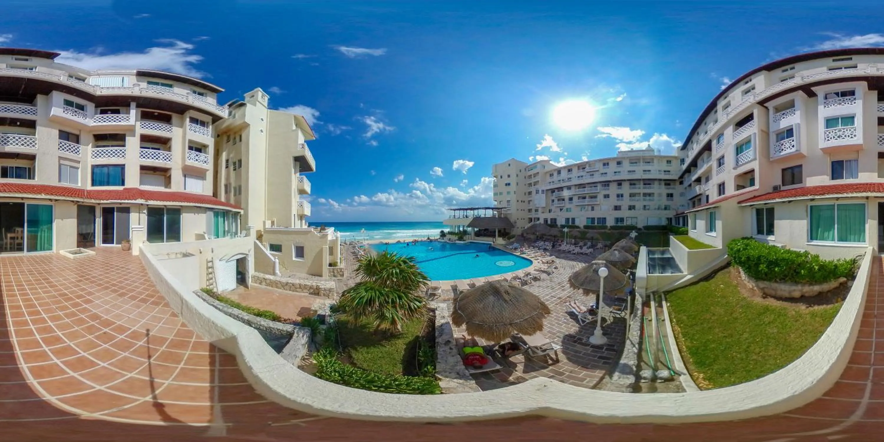 Bird's eye view in BSEA Cancun Plaza Hotel