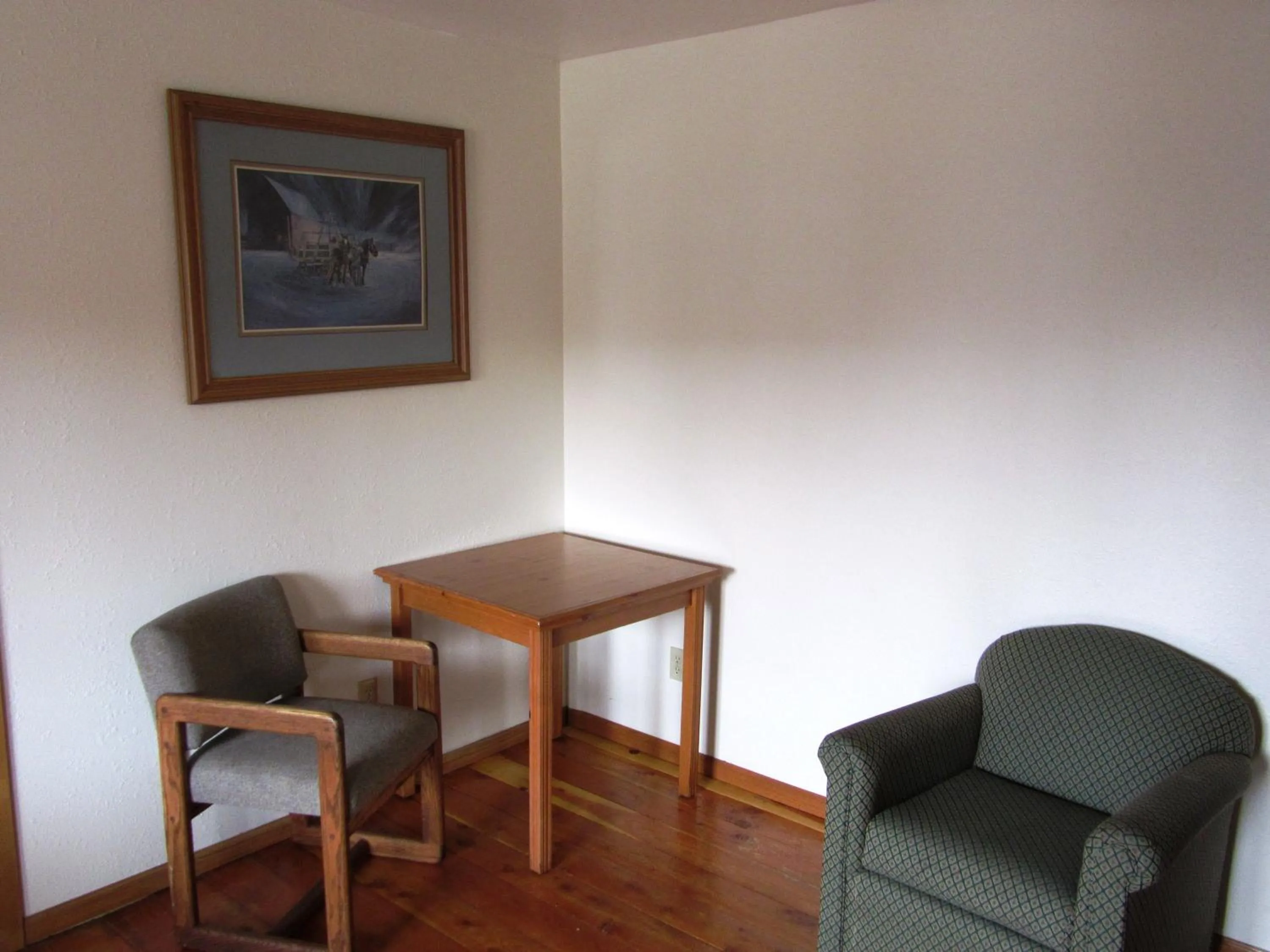 Seating area in Yellowstone Country Inn
