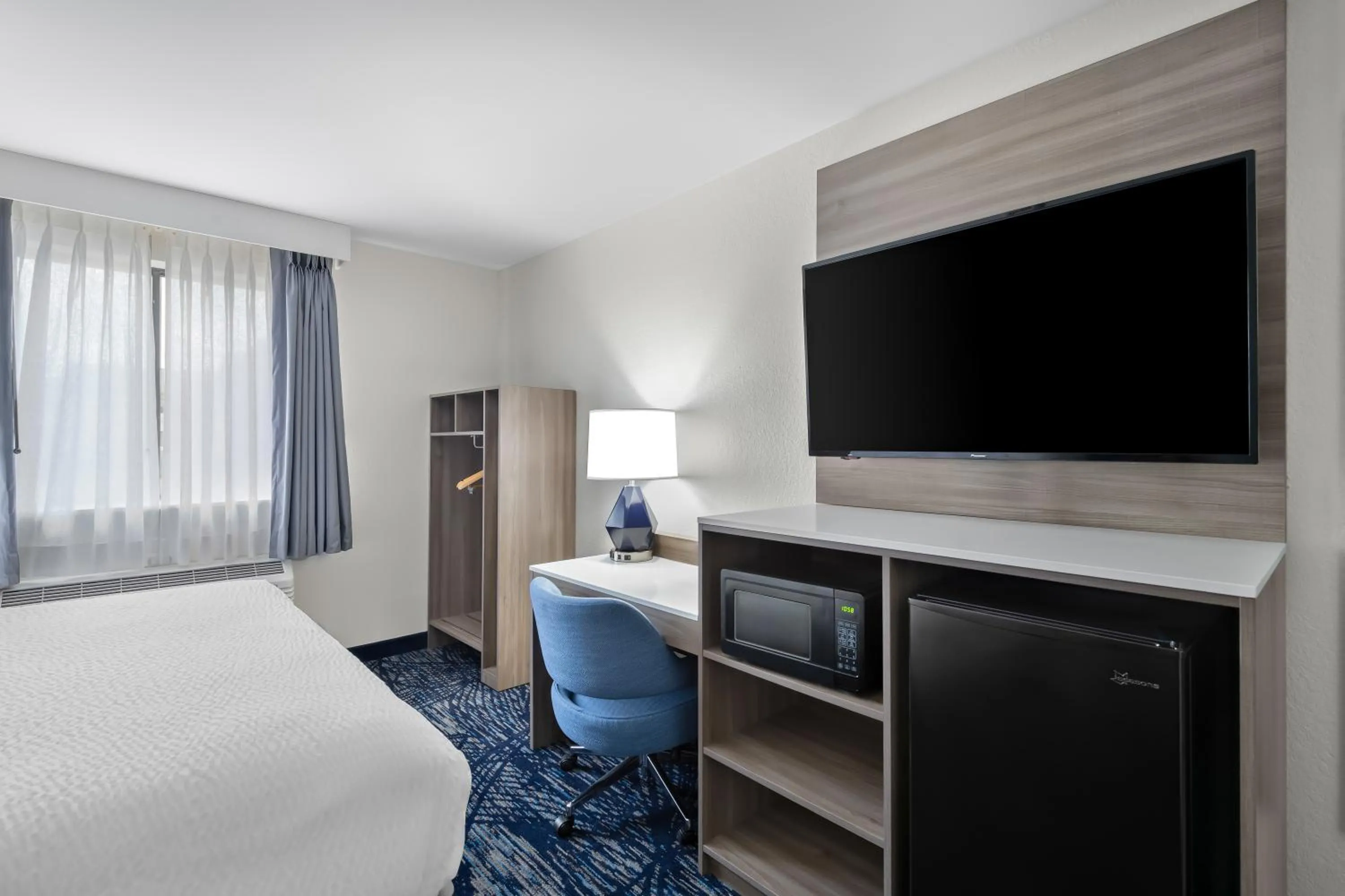 Bed in Clarion Pointe