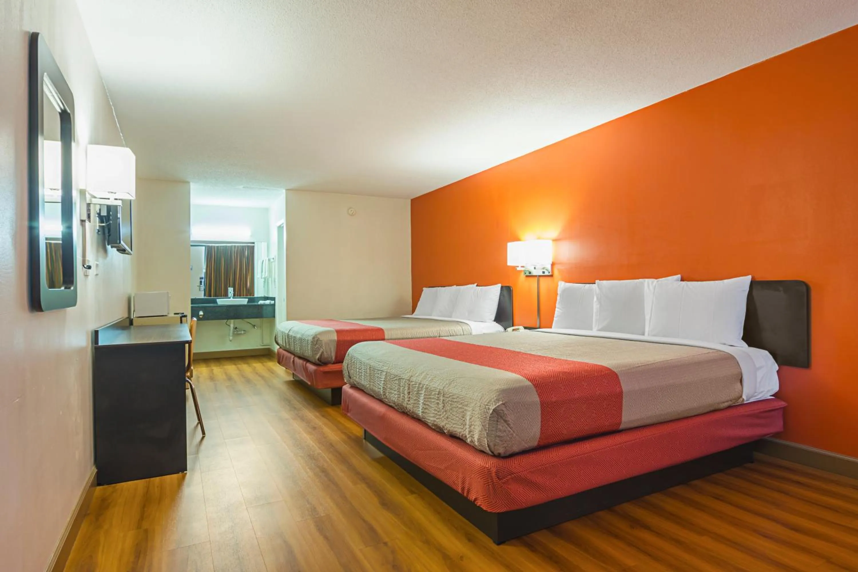 Bedroom, Bed in Motel 6-Cleveland, TN