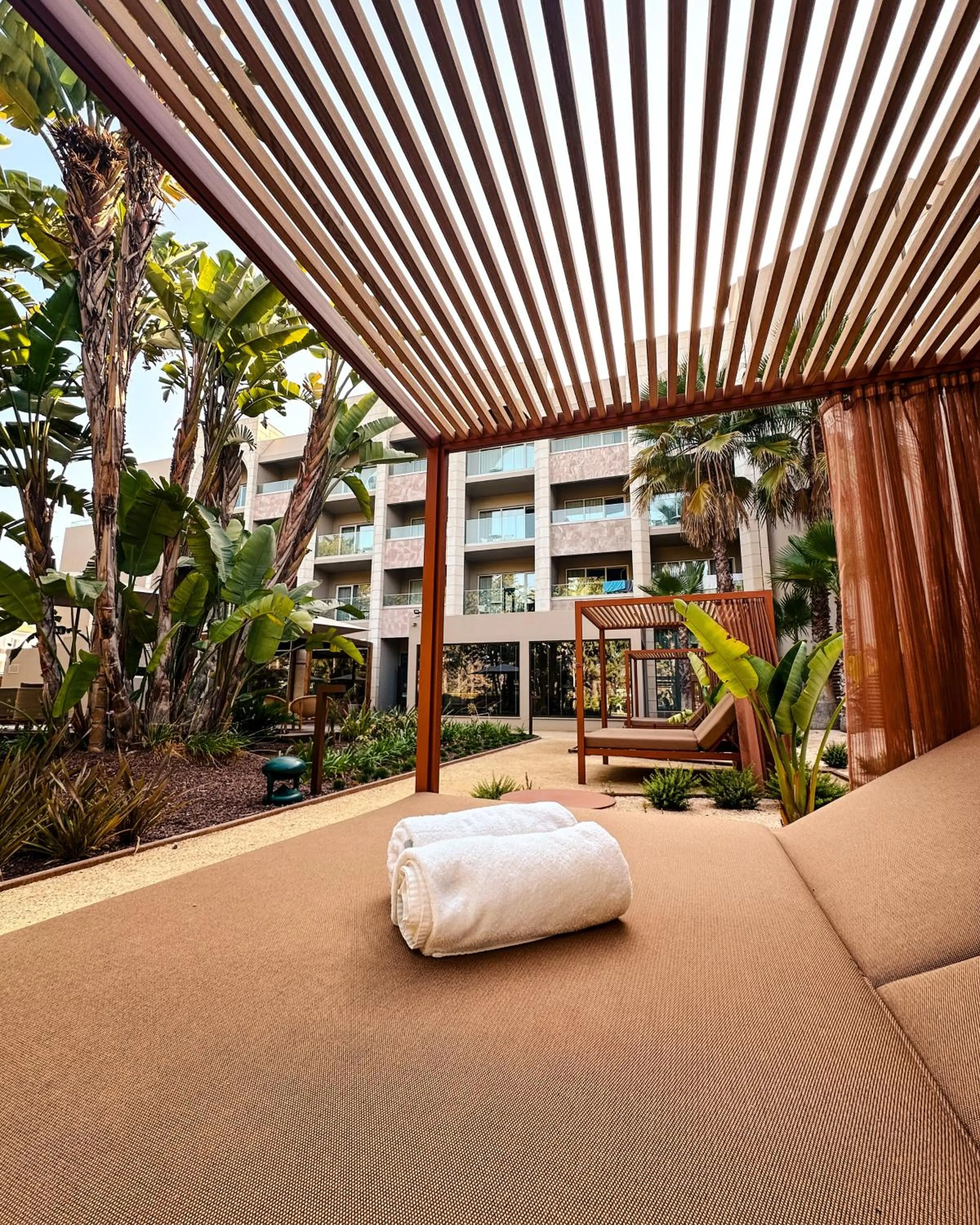 sunbed in Falésia Hotel - Adults Only