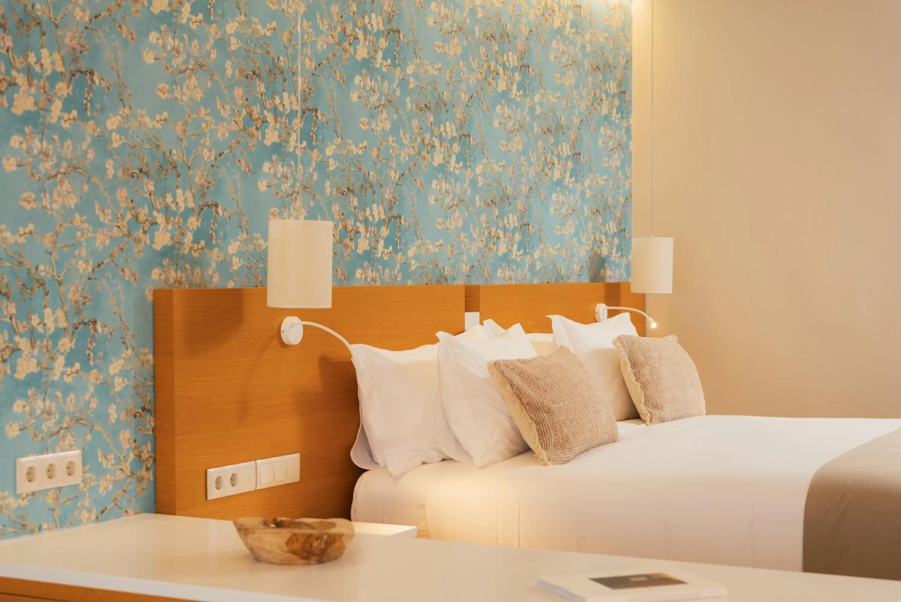 Bedroom, Bed in Falésia Hotel - Adults Only