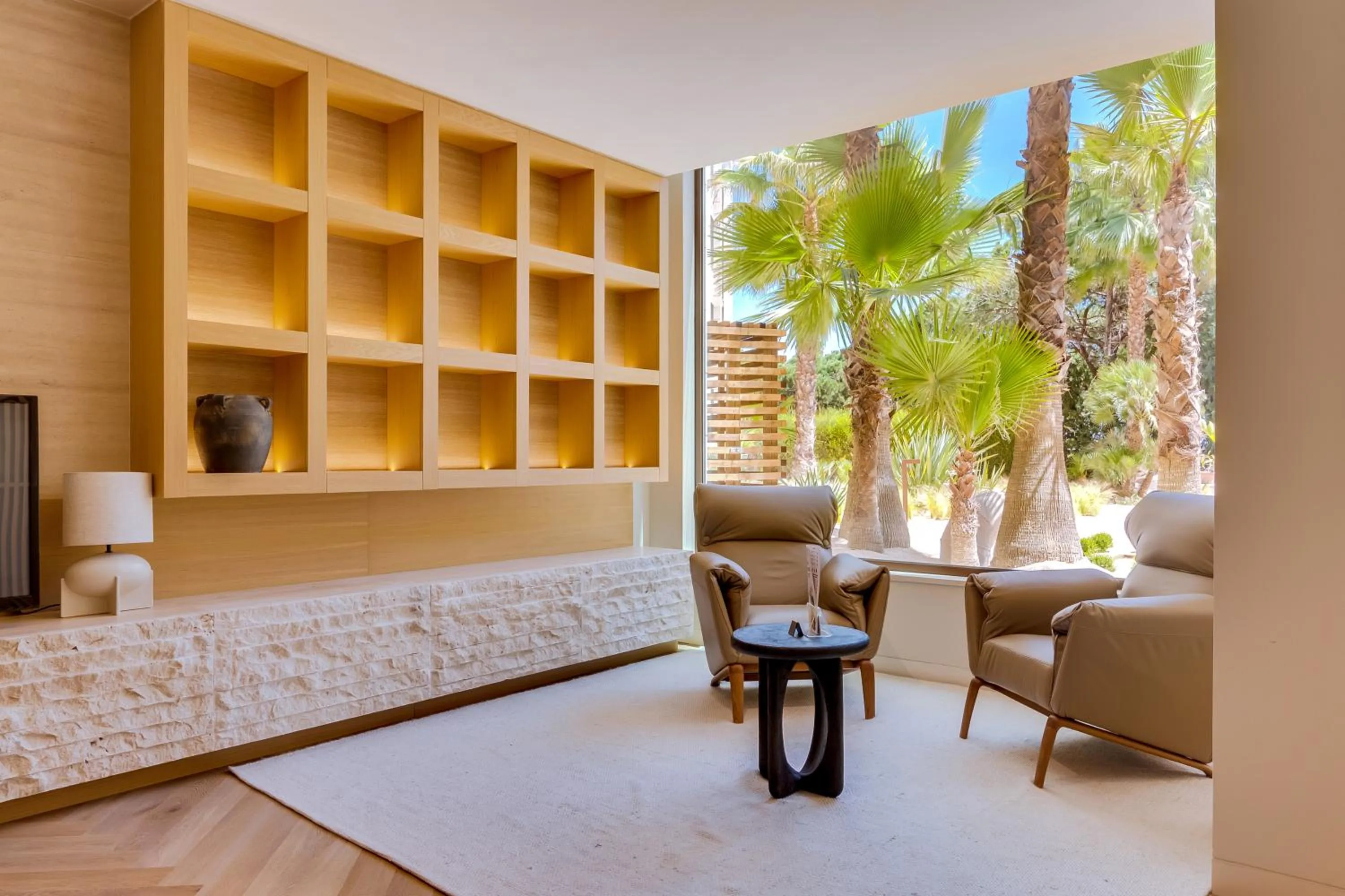 Communal lounge/ TV room in Falésia Hotel - Adults Only