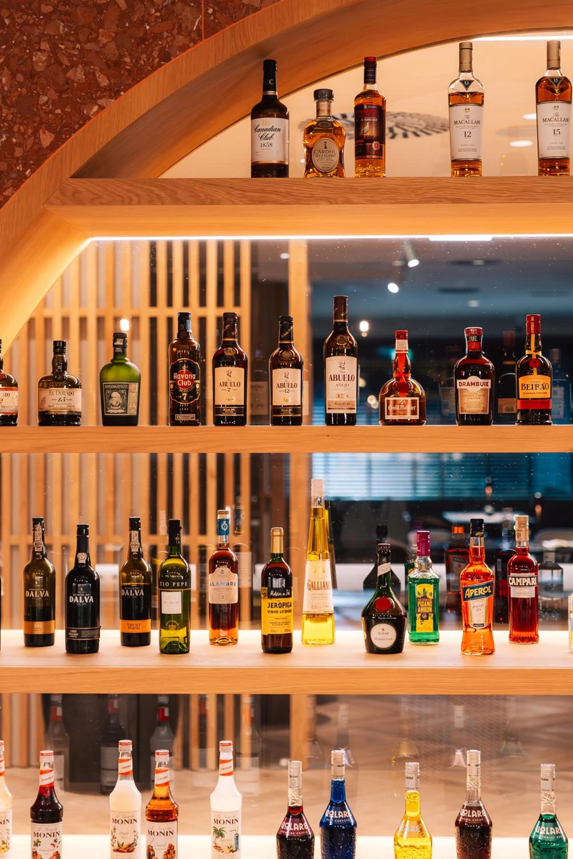 Lounge or bar in Falésia Hotel - Adults Only