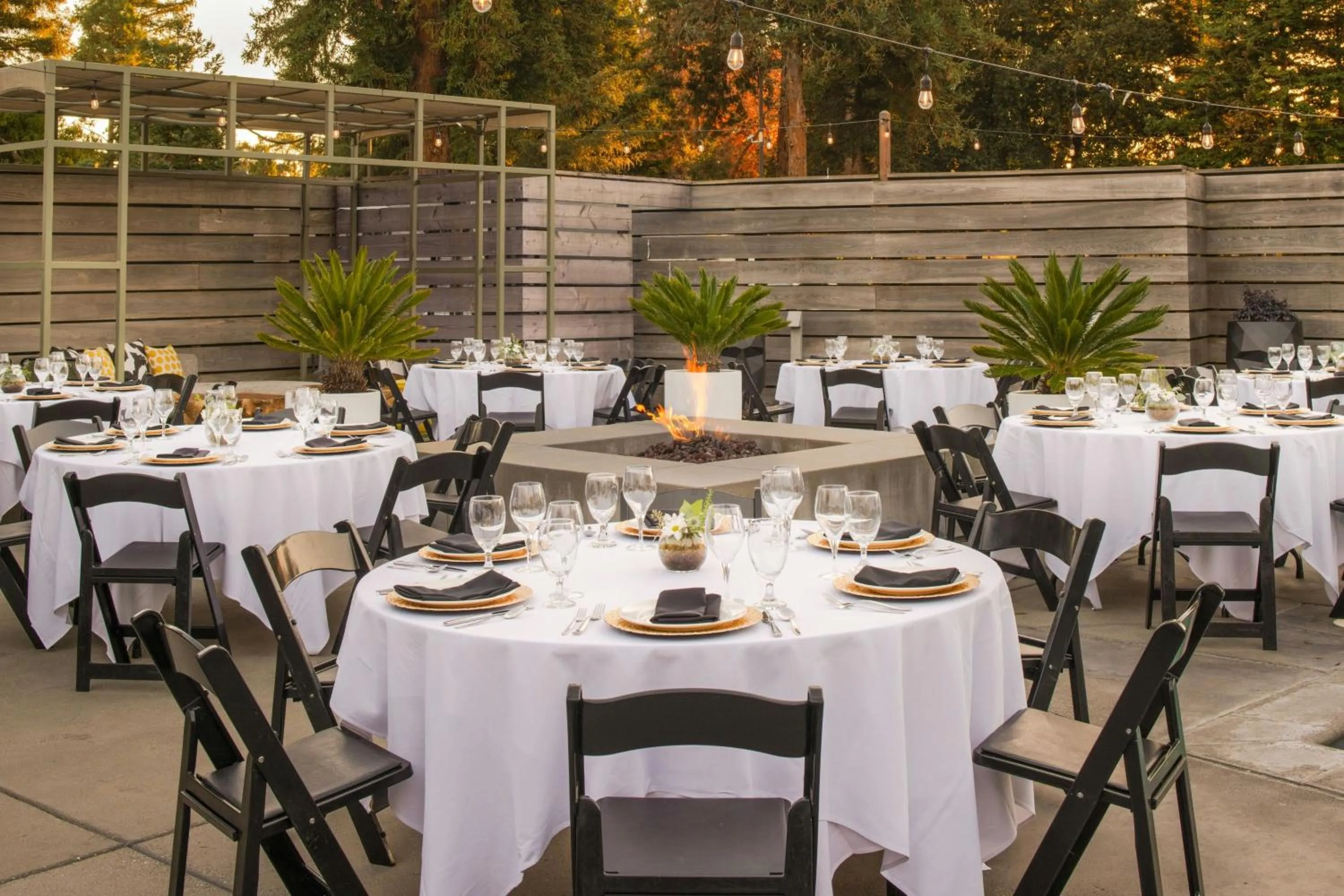 Swimming pool in Hotel Paradox, Autograph Collection