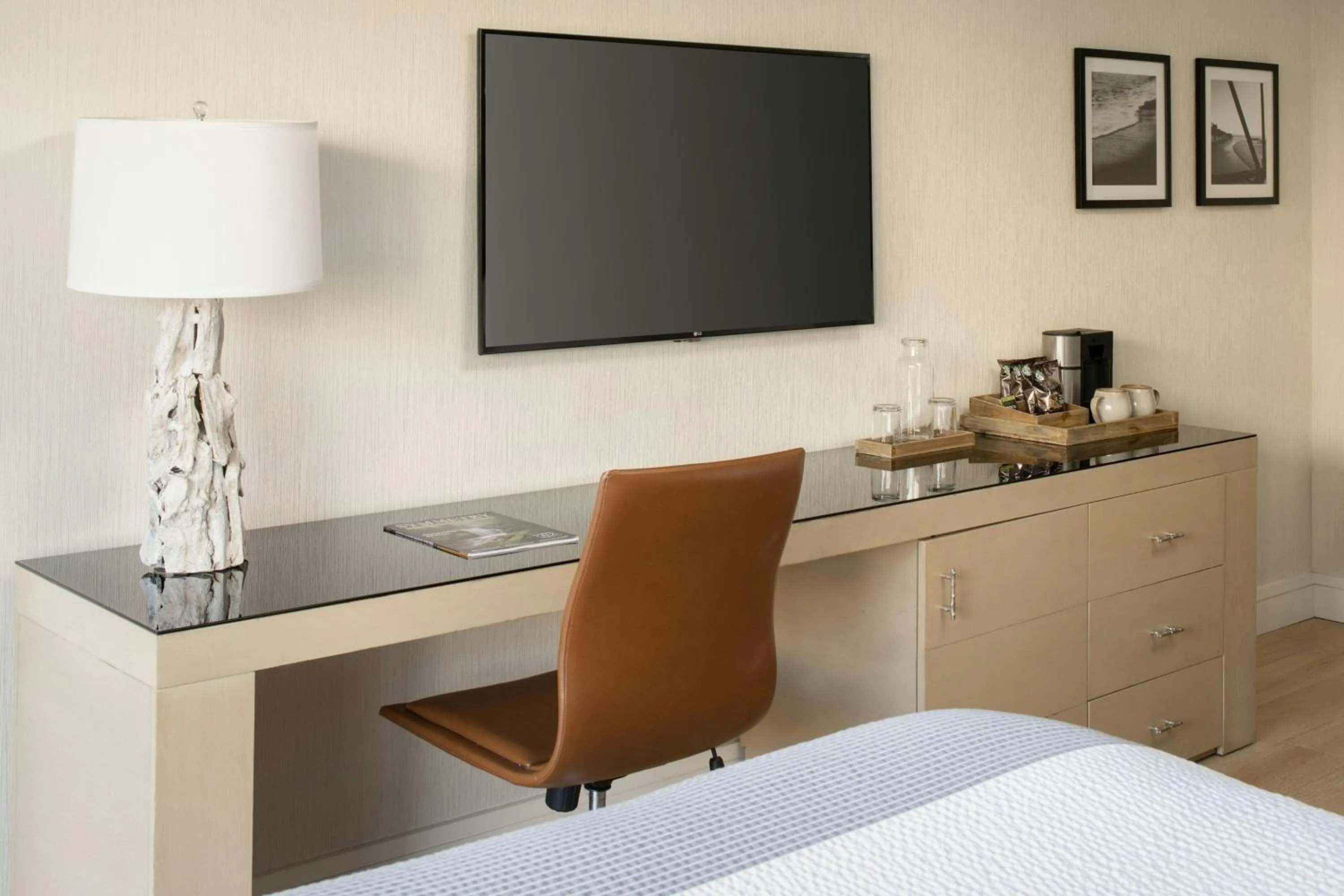 Photo of the whole room, Bed in Hotel Paradox, Autograph Collection