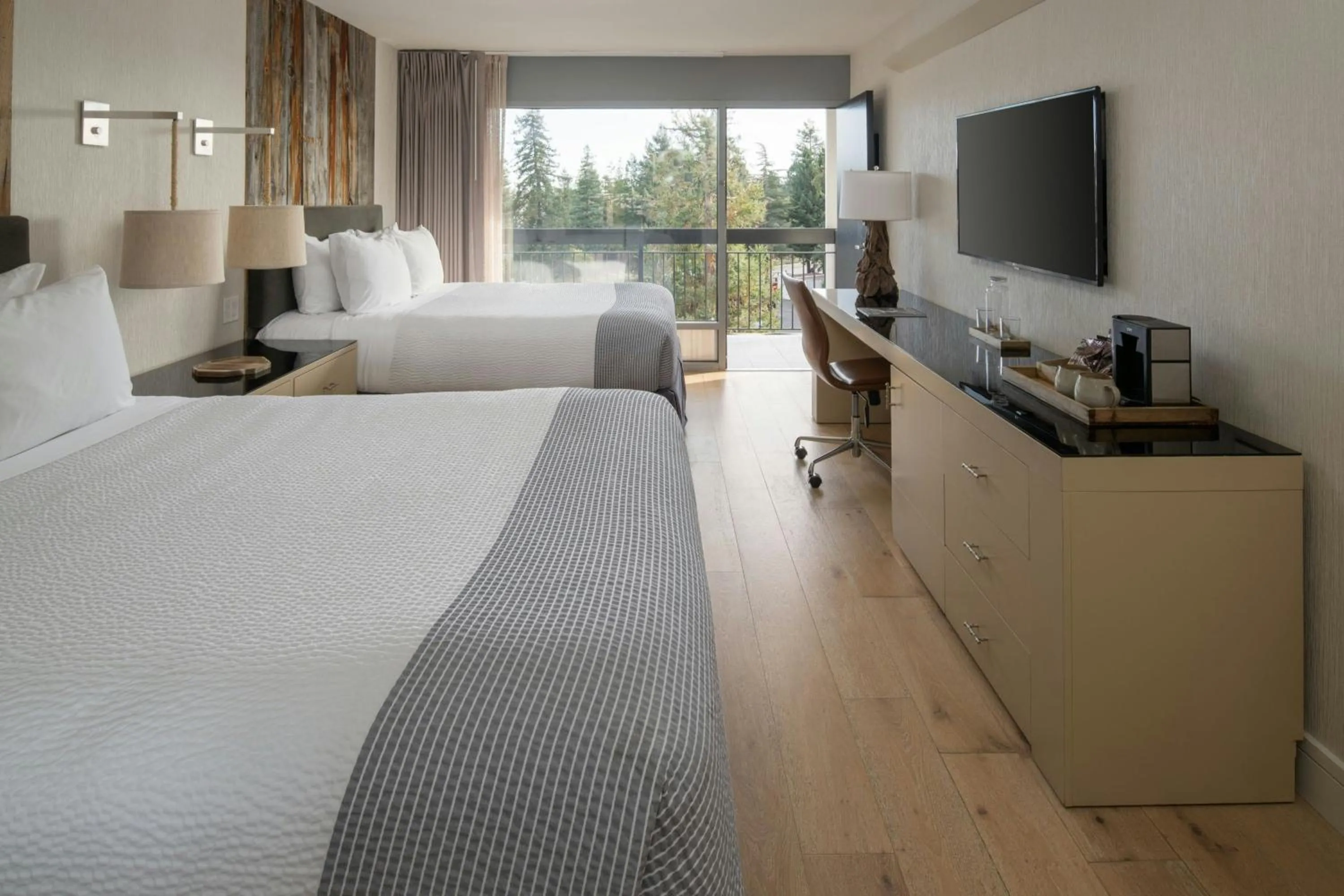 Photo of the whole room, Bed in Hotel Paradox, Autograph Collection